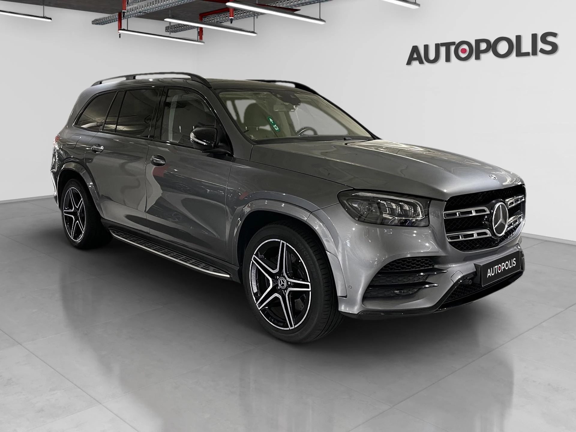 Mercedes-Benz-GLS-image-23