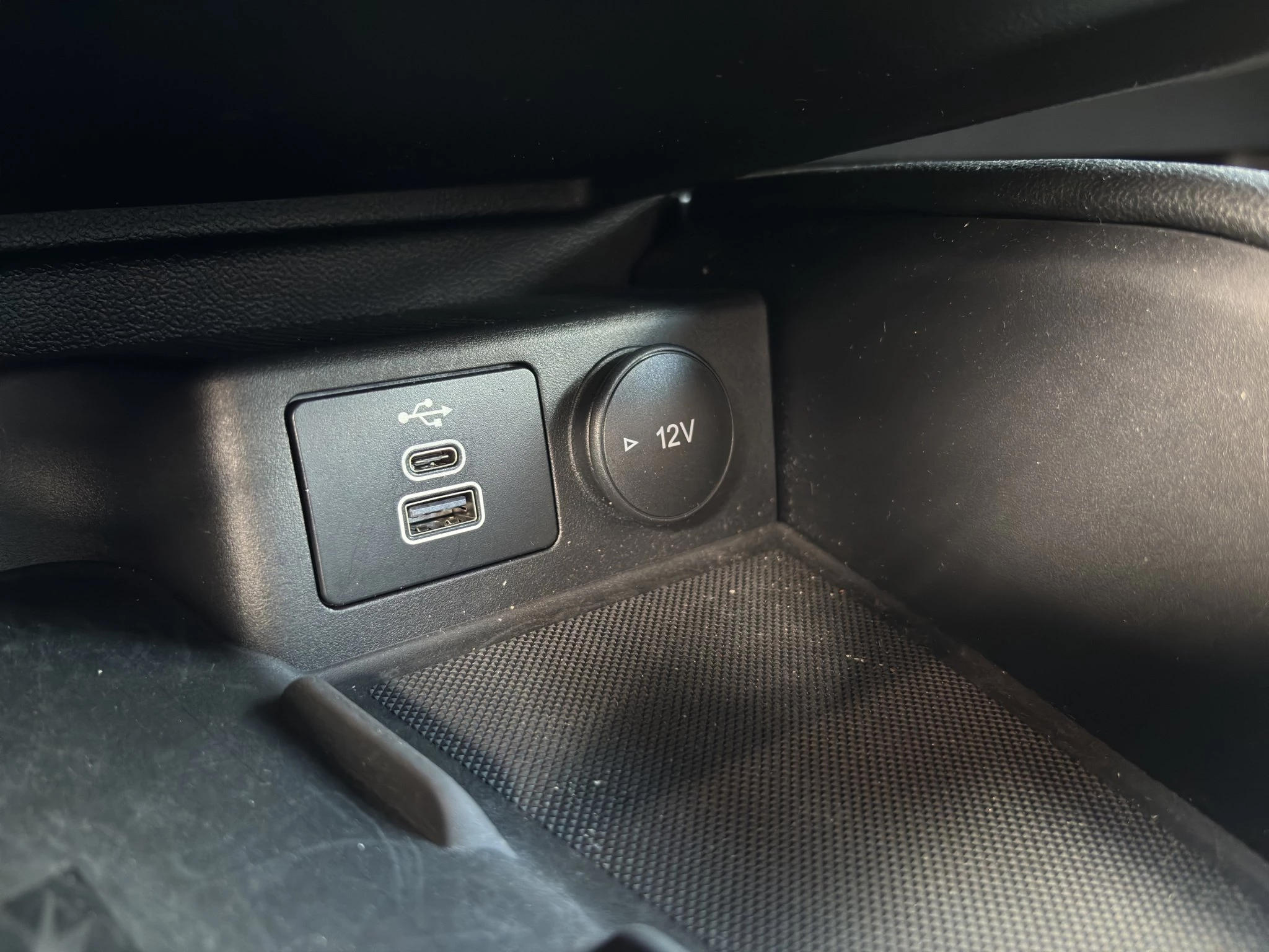 Ford Focus ST-Line X Turnier Aut.*AHK*ACC*HUD*KAM*NAVI*WINTER-PKT.