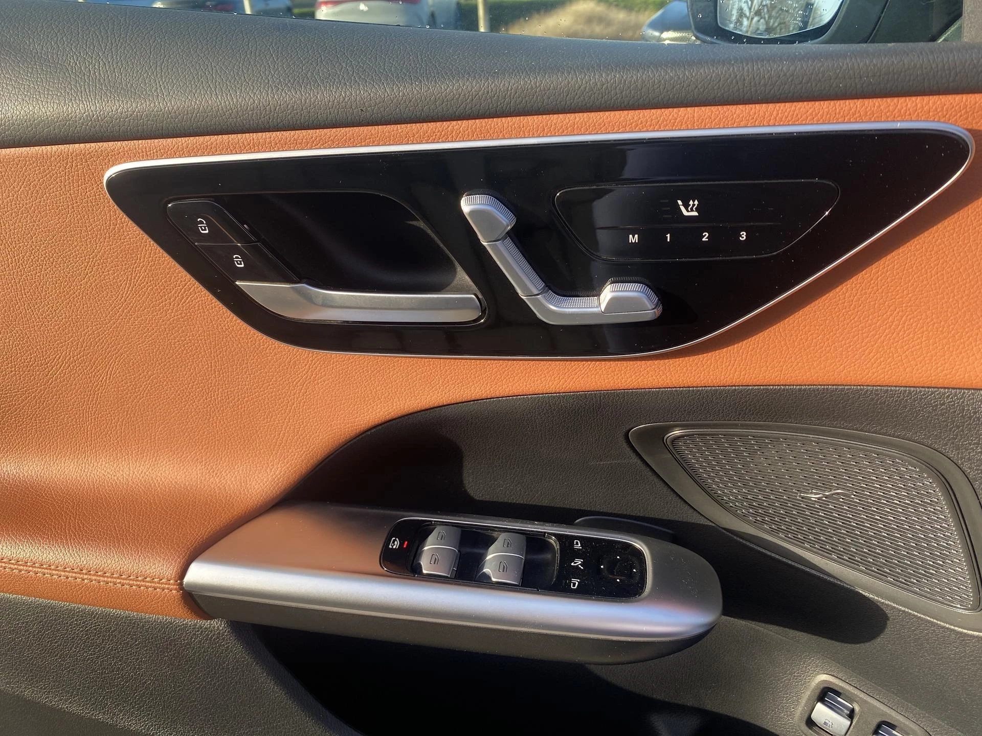 Mercedes-Benz C-Klasse 300 e Luxury Line + LEDER + DIGITAL LIGHT + 360 CAMERA +