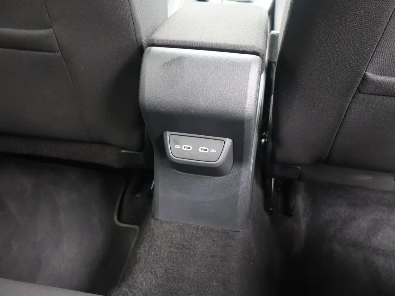 Volkswagen Taigo Taigo 1.0 TSI United 110PK *VIRTUAL COCKPIT*CAMERA*PDC*ACC*APP-CONNECT*BLTH*AIRCO*...*