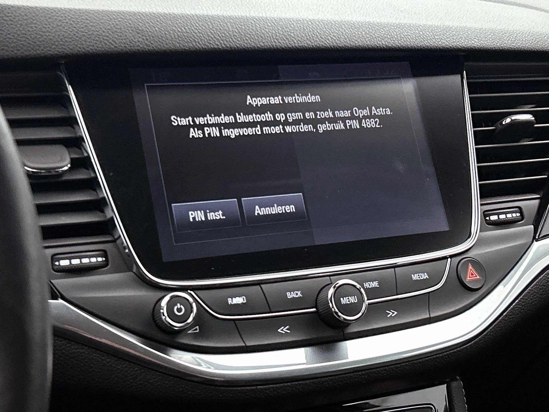Opel-Astra-image-9