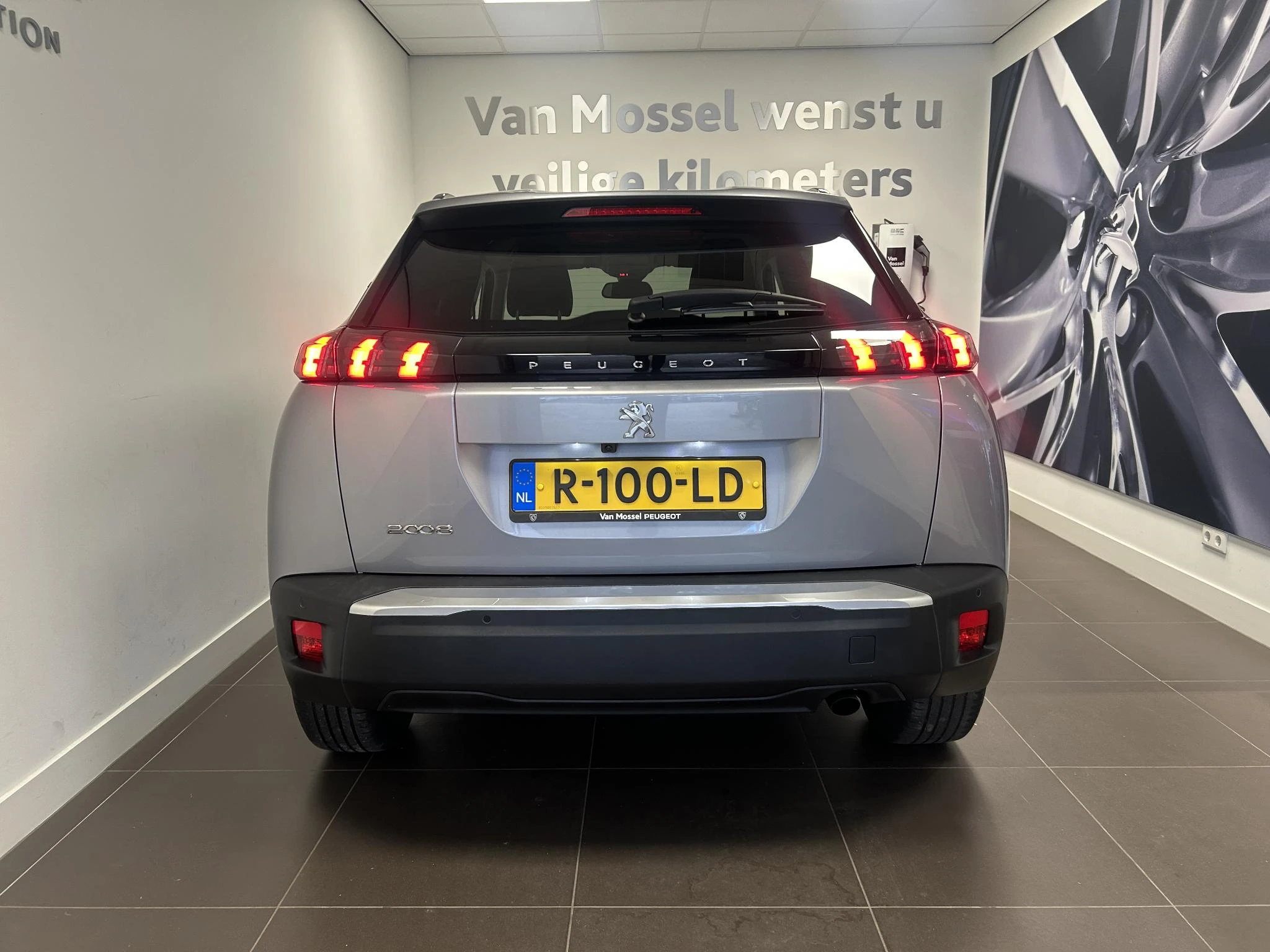 Peugeot-2008-image-4