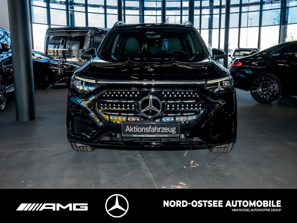 Mercedes-Benz-GLB-image-1