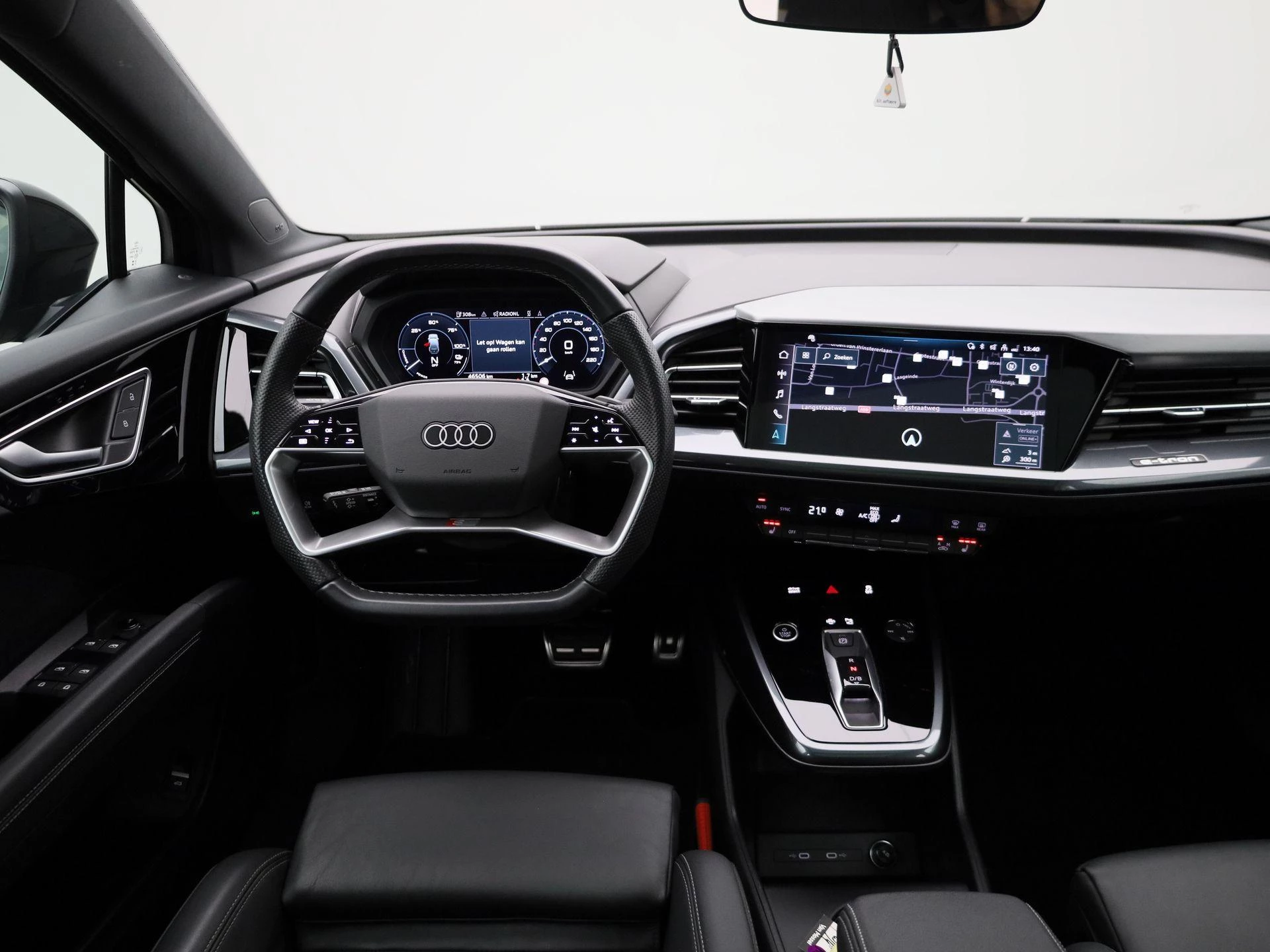 Audi-Q4 e-tron-image-6