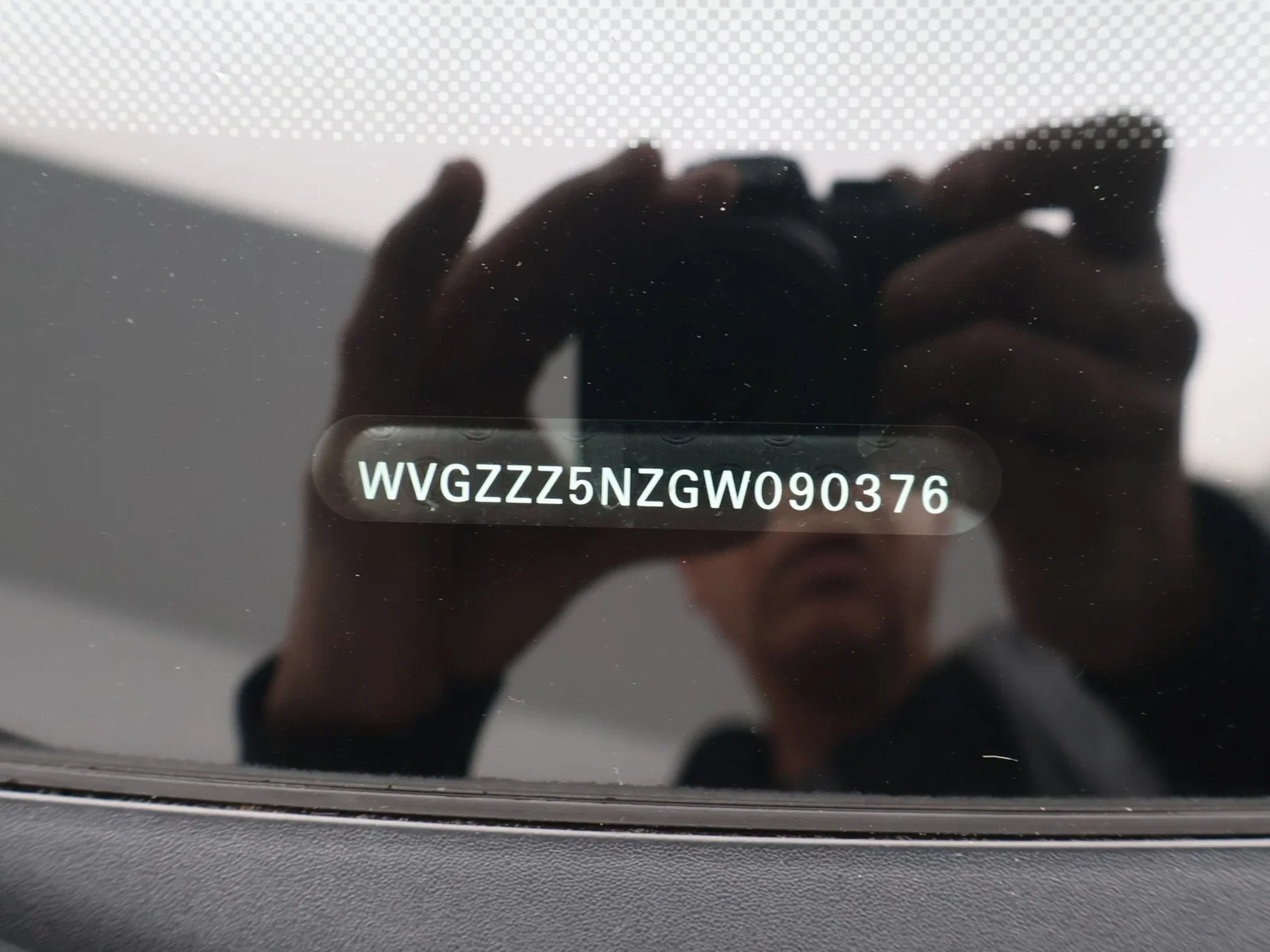 Volkswagen Tiguan Tiguan Trend & Fun 1.4TSI BlueMotion 125PK *PANODAK*PDC*BLTH*DAB RADIO*AIRCO AUTOMATISCH*...*