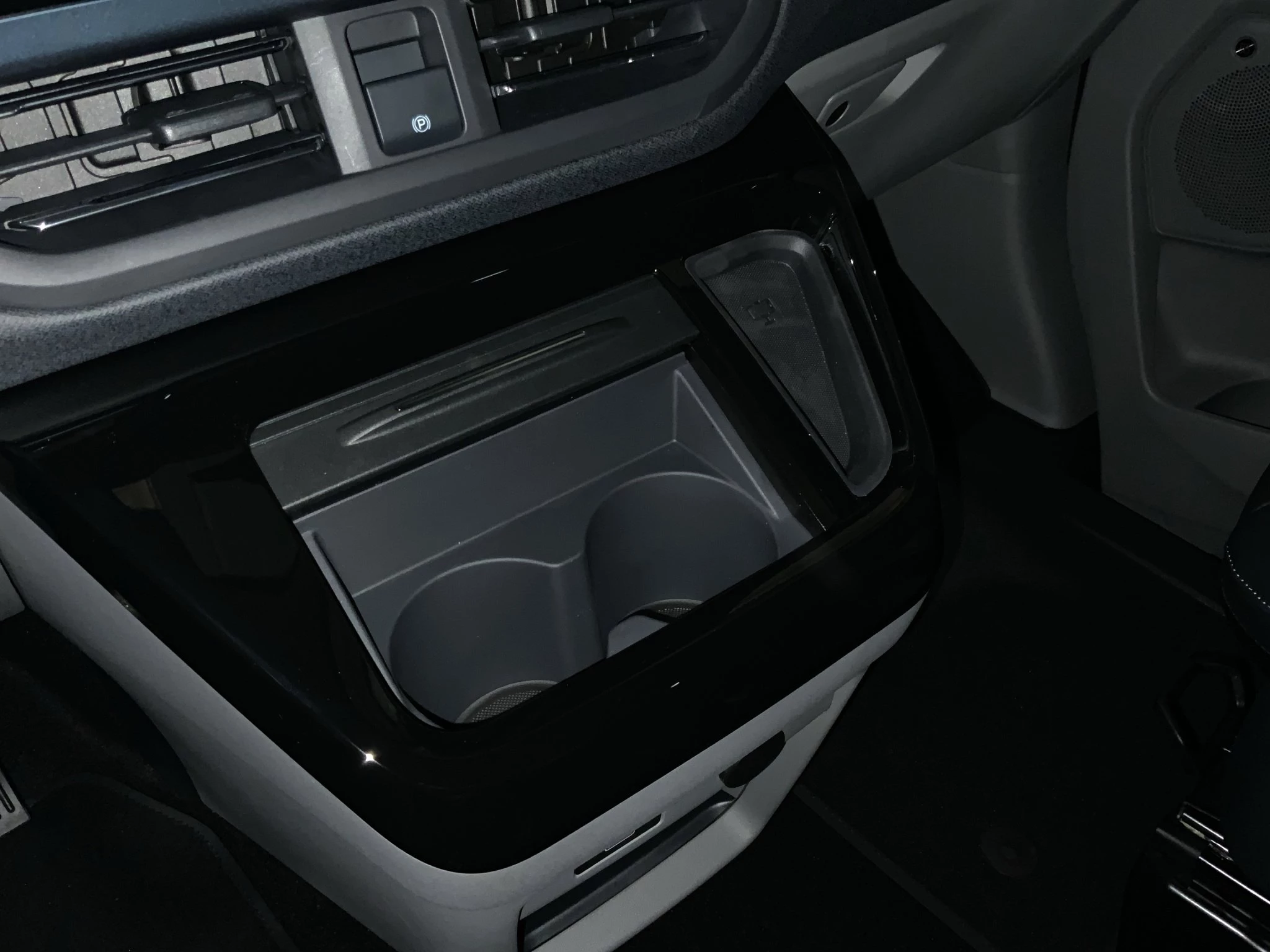 Ford Tourneo Custom Active 2.0 EB 320 L1 Aut. | LED | Pano | AHK | GJR | RFK | SHZ