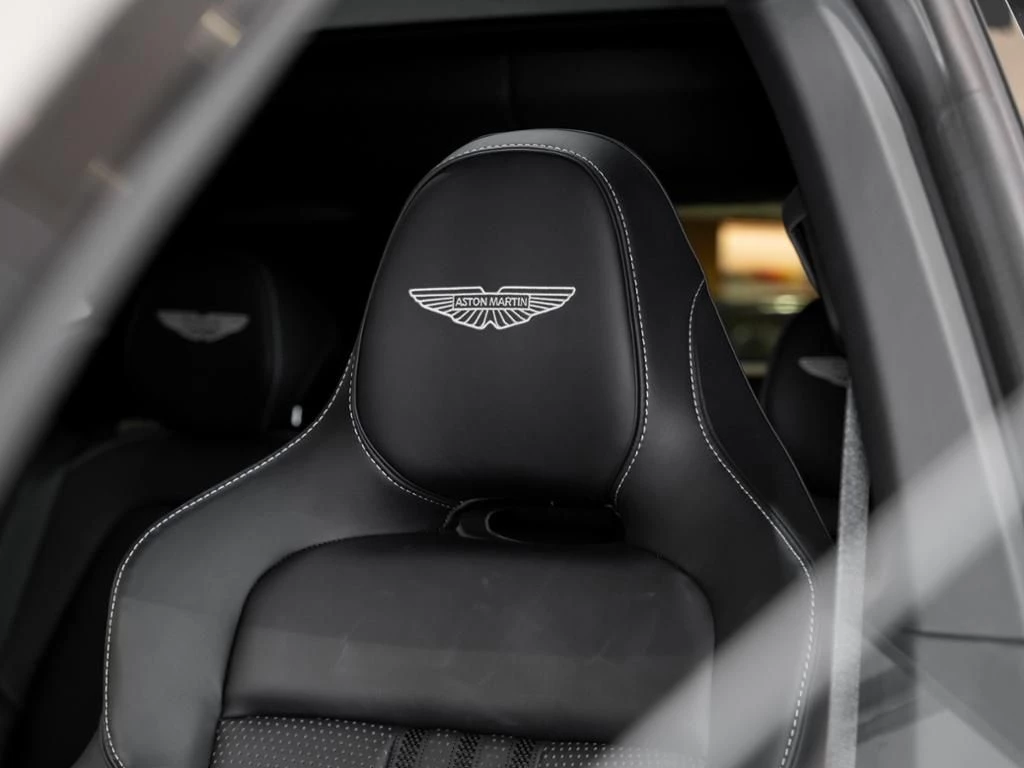 Aston Martin DBX 707 Aston Martin Hamburg