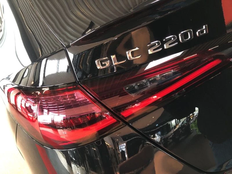 Mercedes-Benz GLC 220 d 4m Coupé AMG NIGHT PANO AHK DIG-LIGHT AMG Line