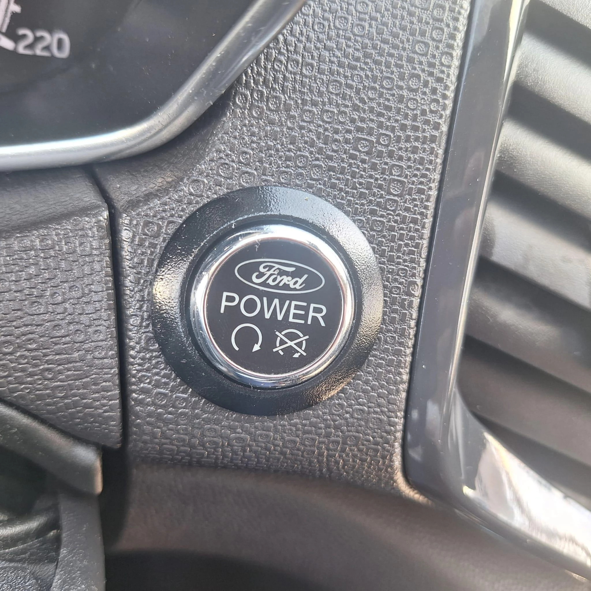 Ford-EcoSport-image-27