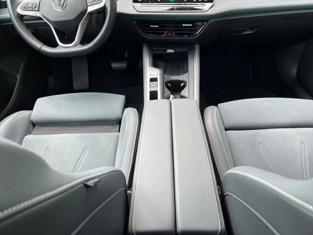 Volkswagen Passat Variant 1.5 eTSI DSG Business *Navi*LED*