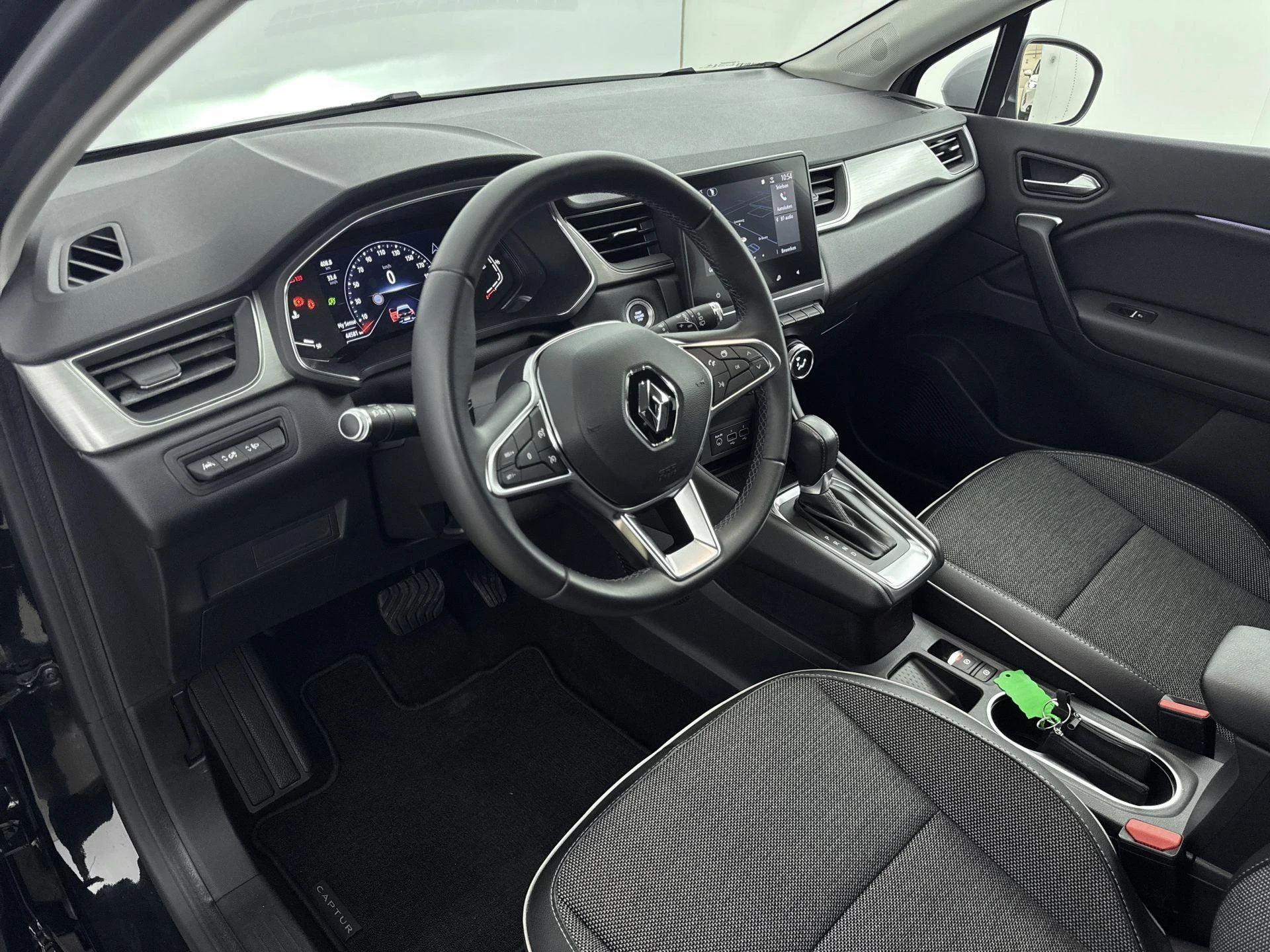 Renault-Captur-image-25