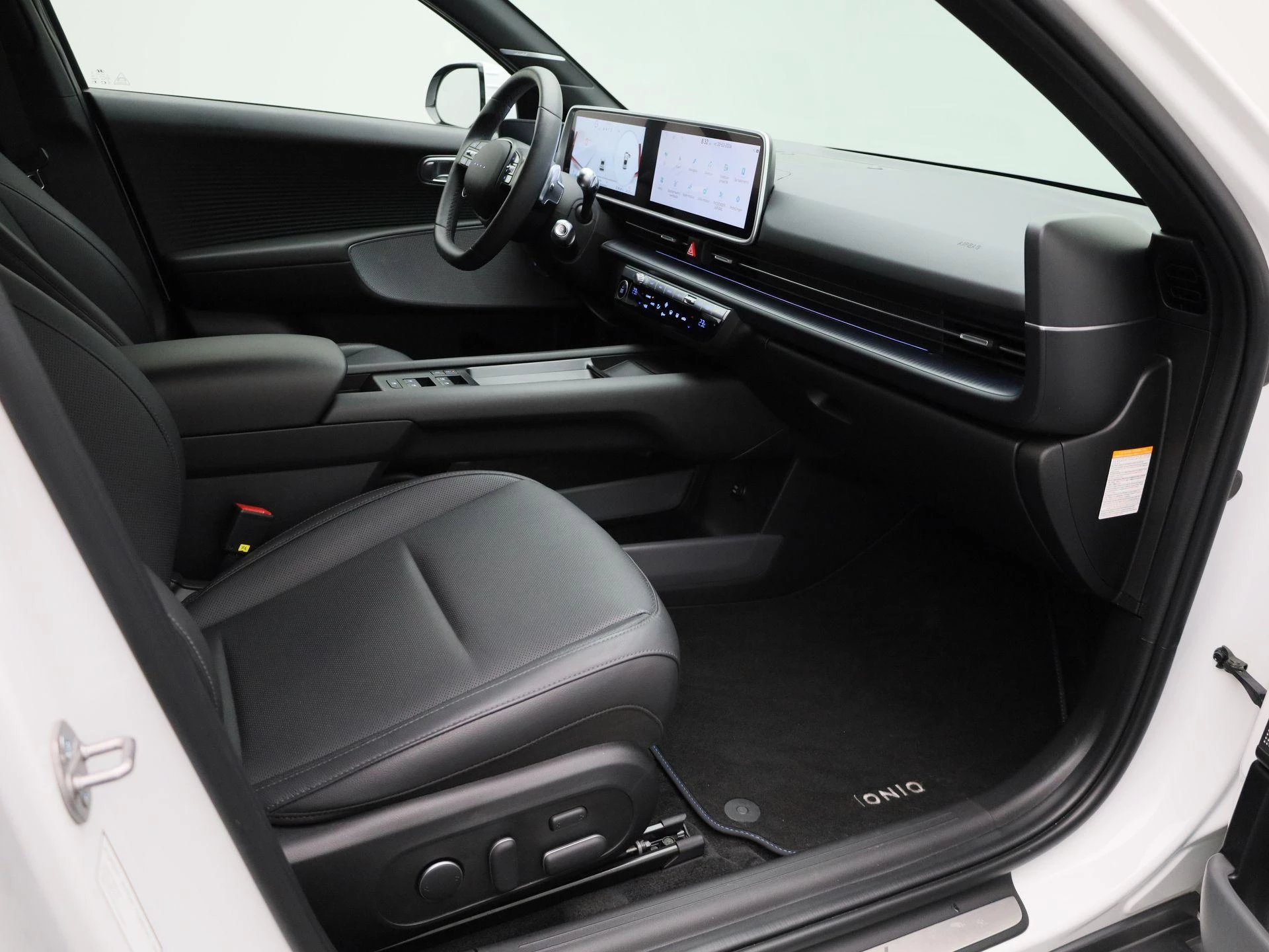 Hyundai-IONIQ 6-image-35