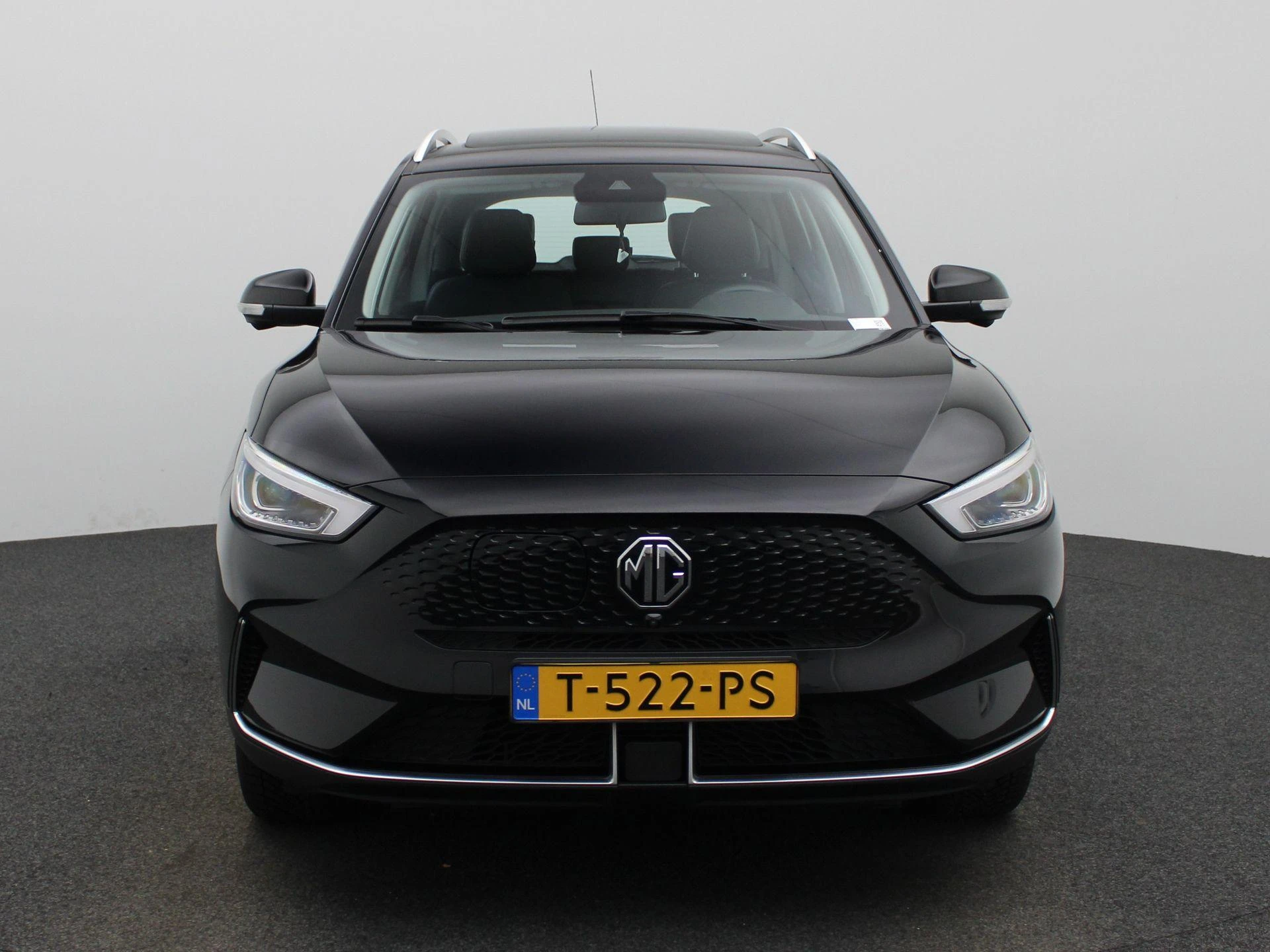 MG-ZS EV-image-2