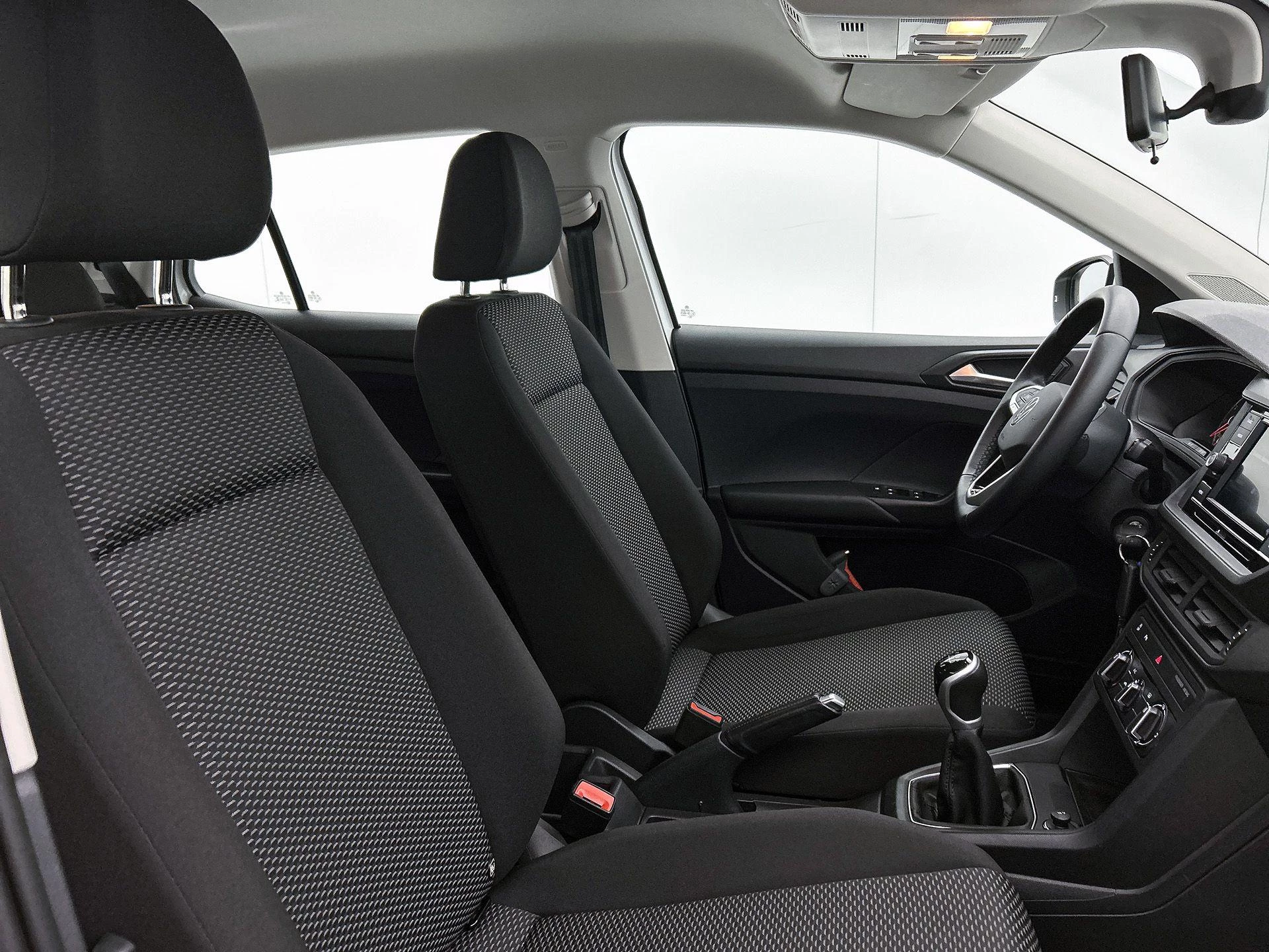 Volkswagen-T-Cross-image-31