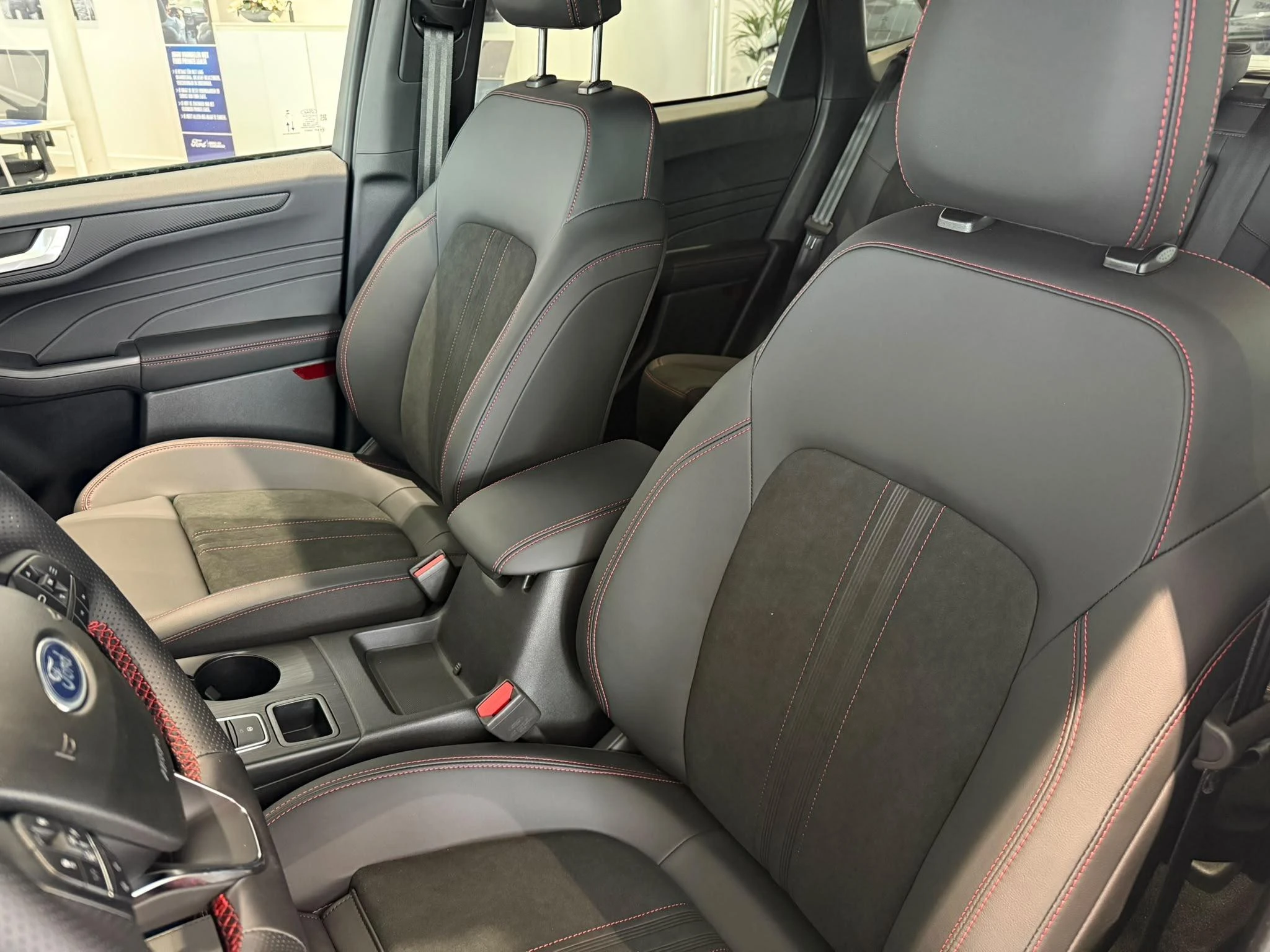 Ford-Kuga-image-24