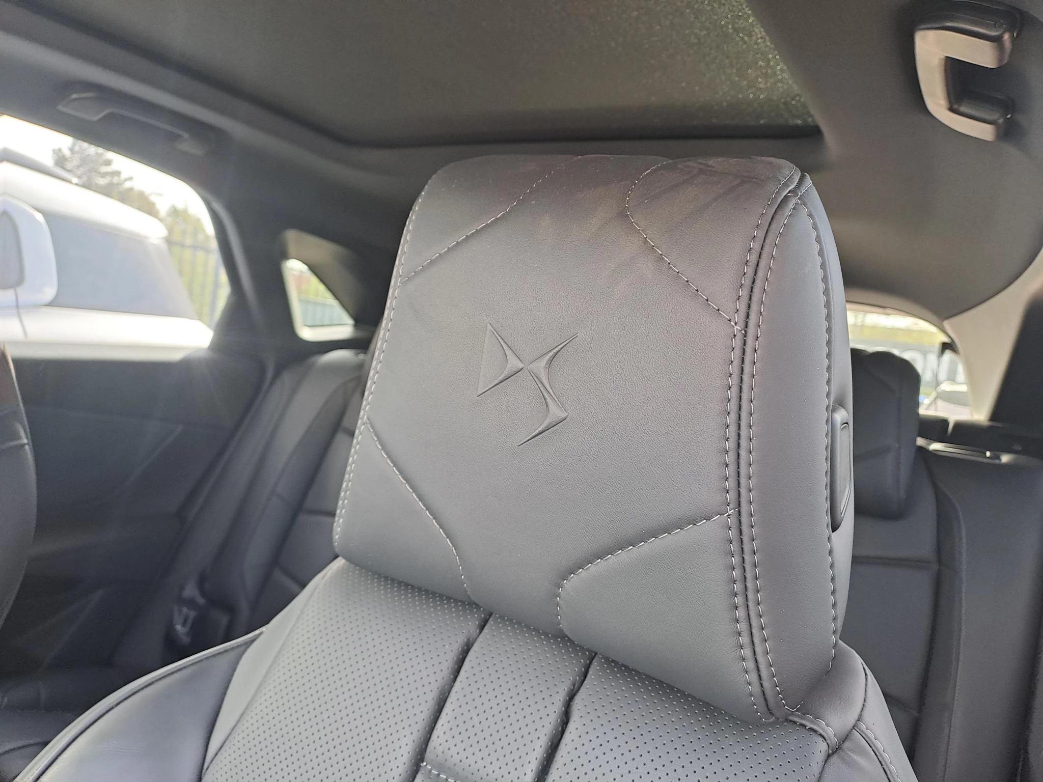 DS DS 7 1.6 PHEV 300 4x4 Etoile