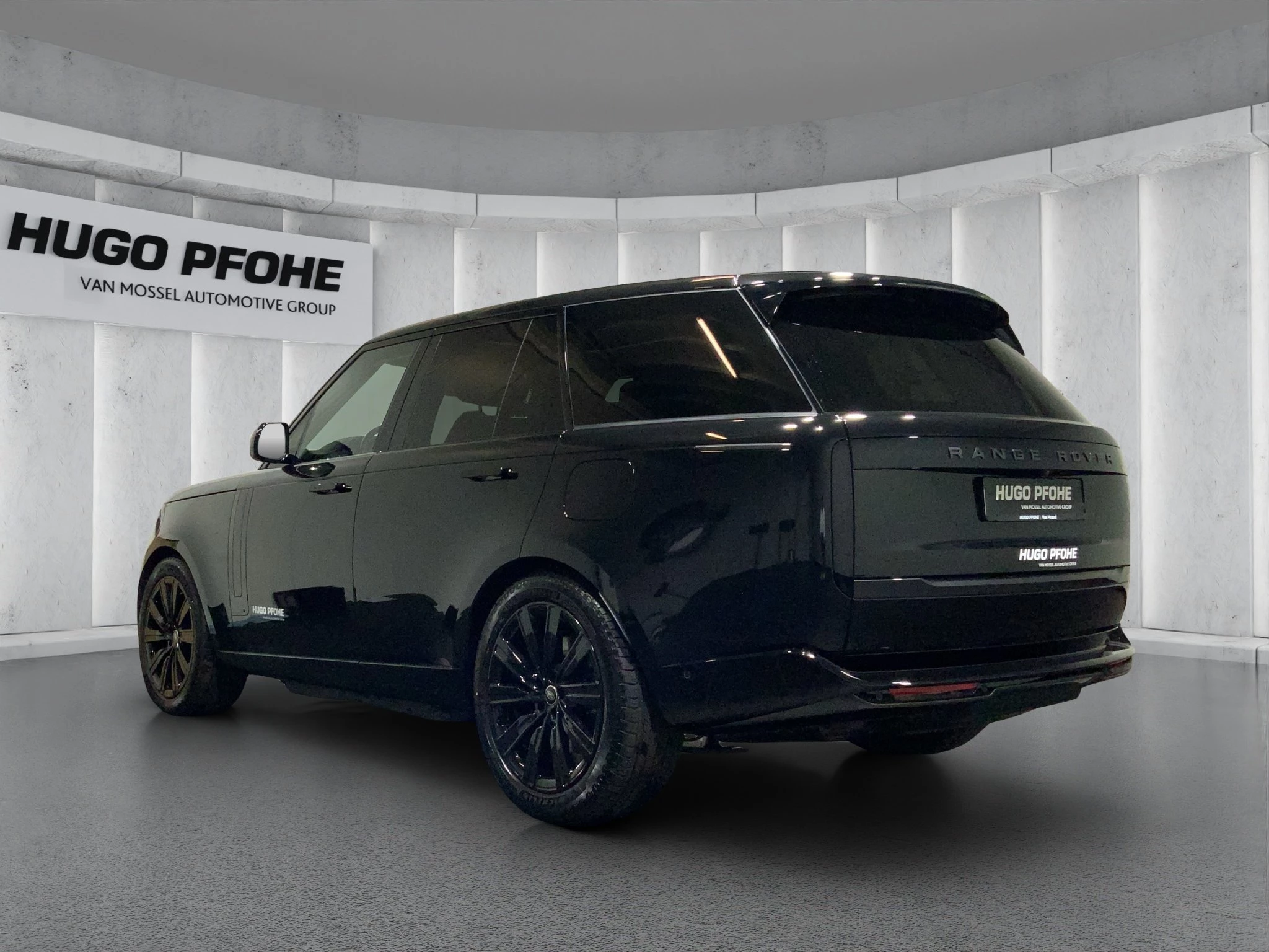 Land Rover-Range Rover-image-2