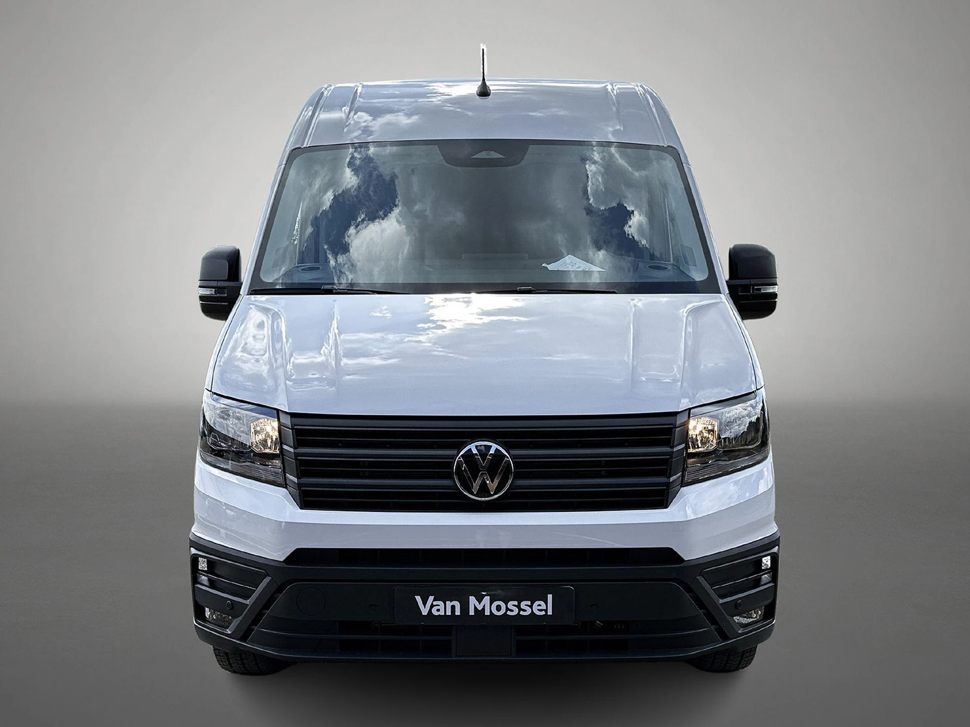 Volkswagen-Crafter-image-4