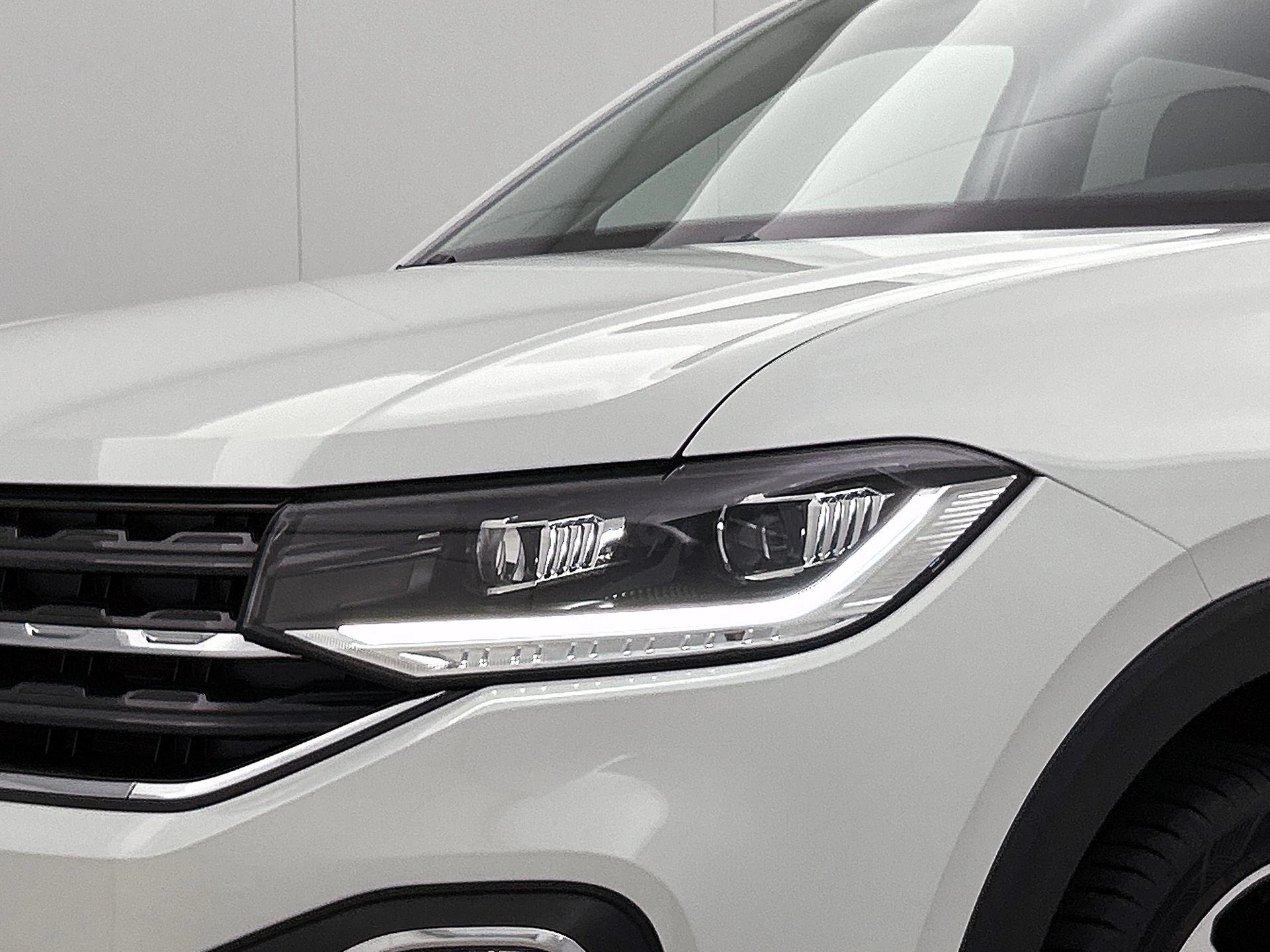 Volkswagen-T-Cross-image-28