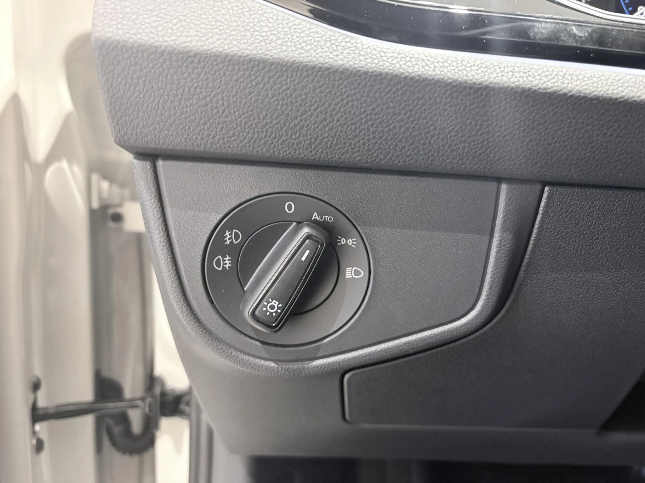 Volkswagen-Polo-image-14