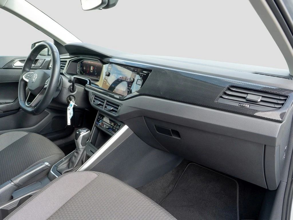 Volkswagen-Polo-image-7