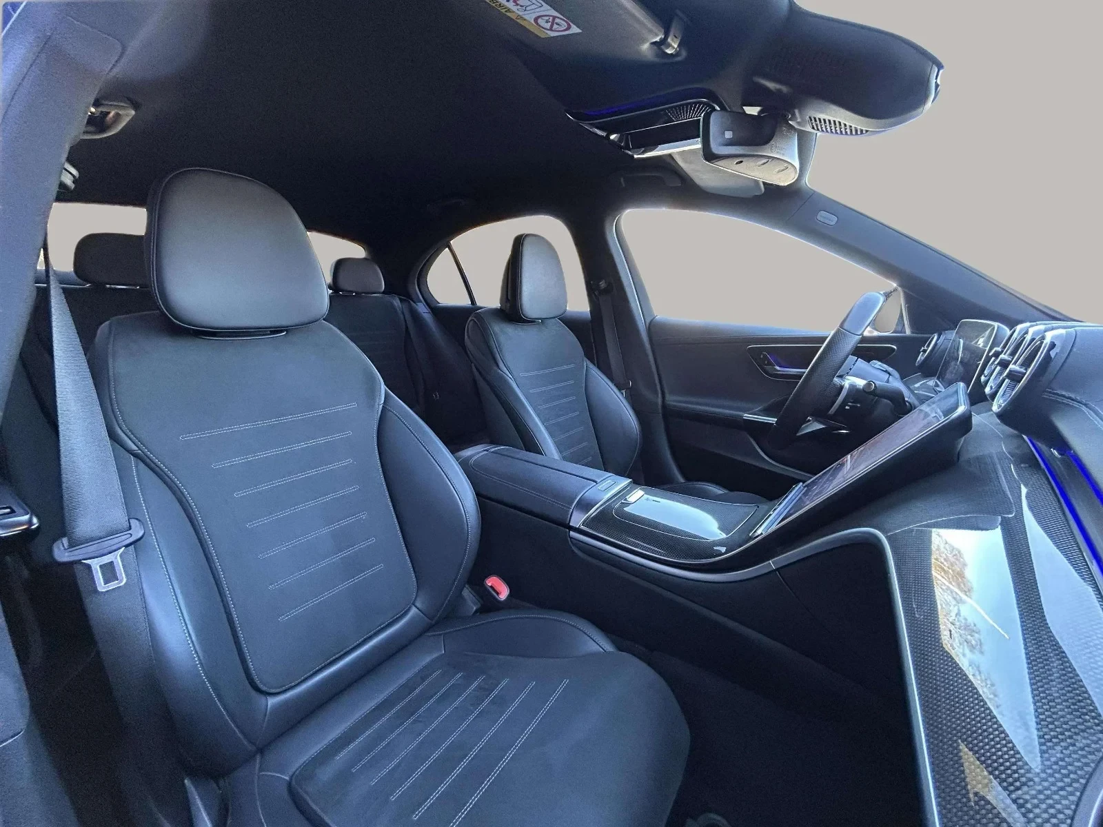 Mercedes-Benz-C-Klasse-image-17