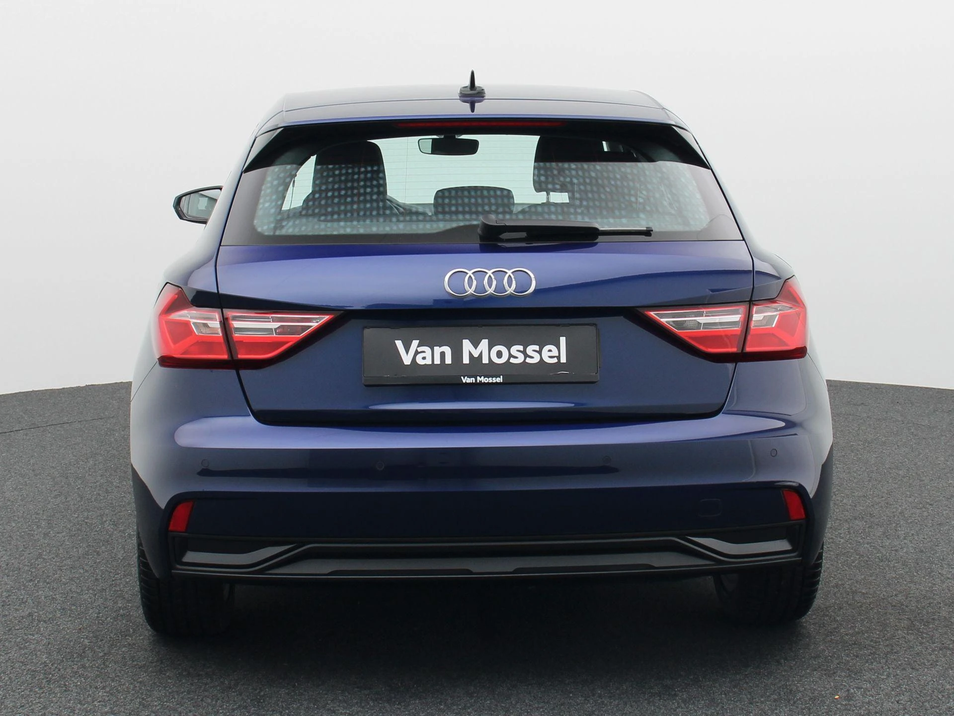 Audi-A1 Sportback-image-4