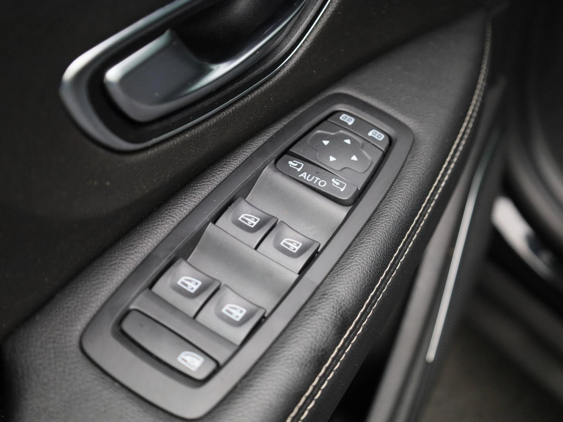 Renault-Grand Scénic-image-28