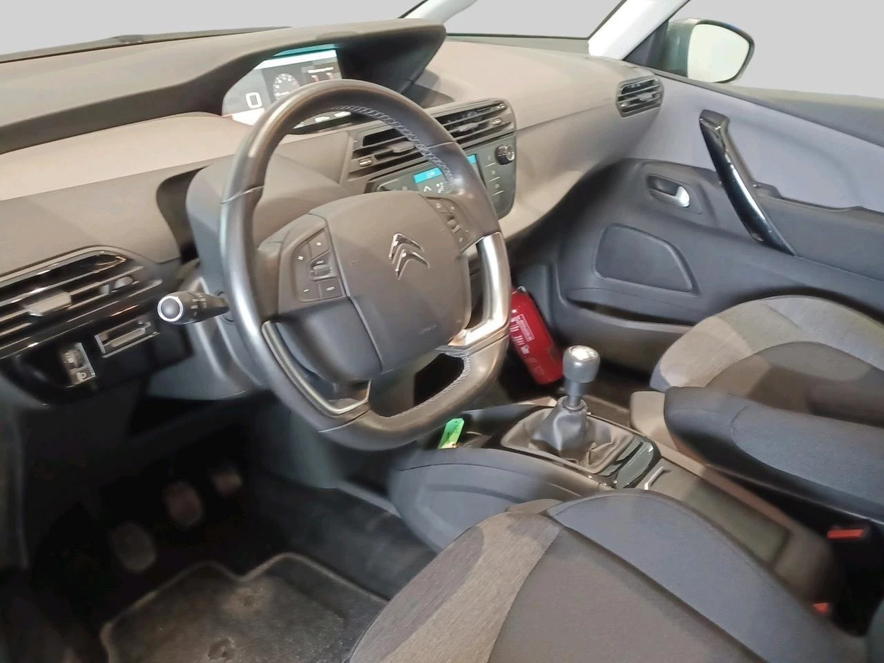 Citroën-C4 Picasso-image-12