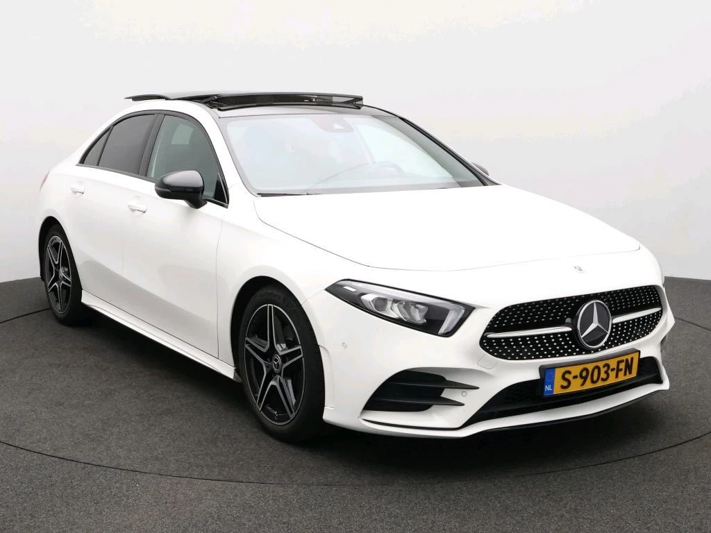 Mercedes-Benz-A-Klasse-image-3