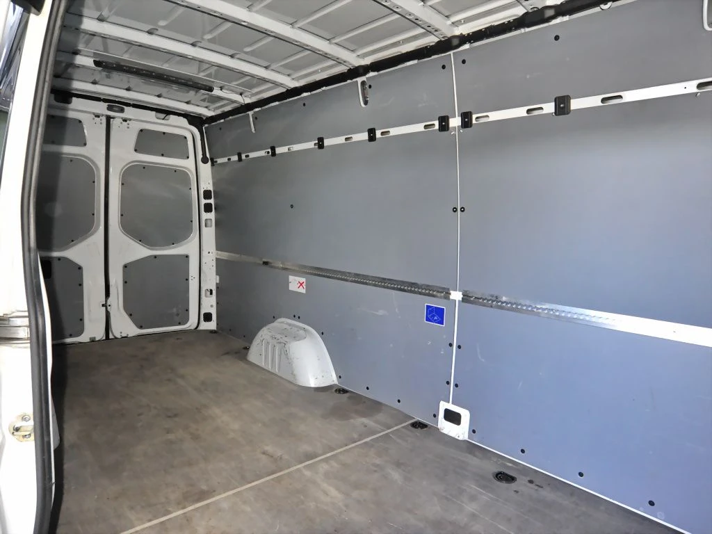 Mercedes-Benz-Sprinter 317-image-14