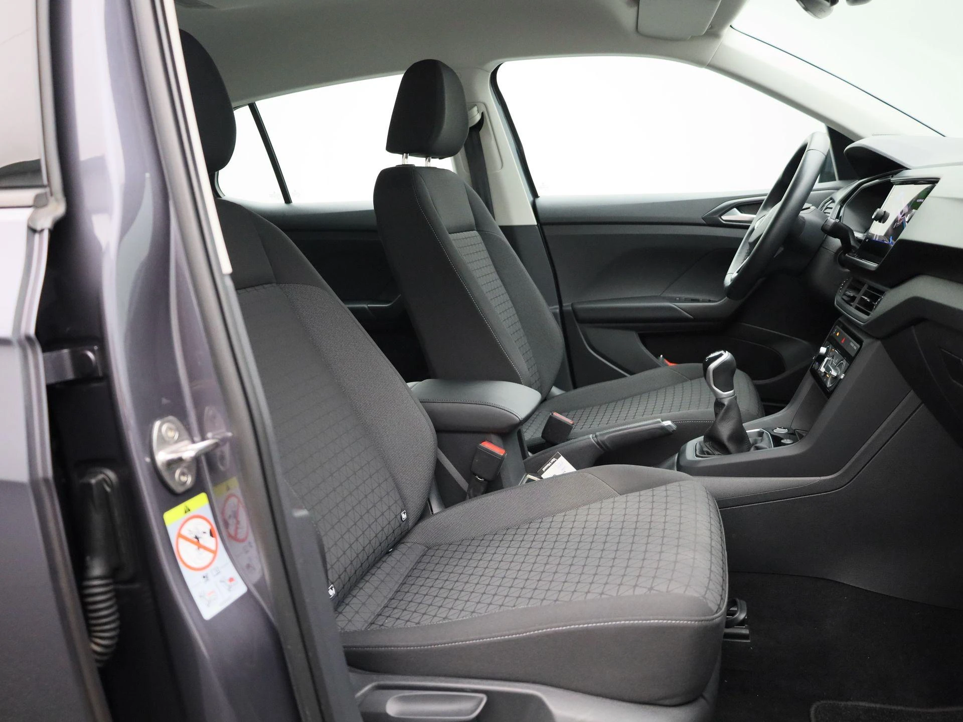 Volkswagen-T-Cross-image-31