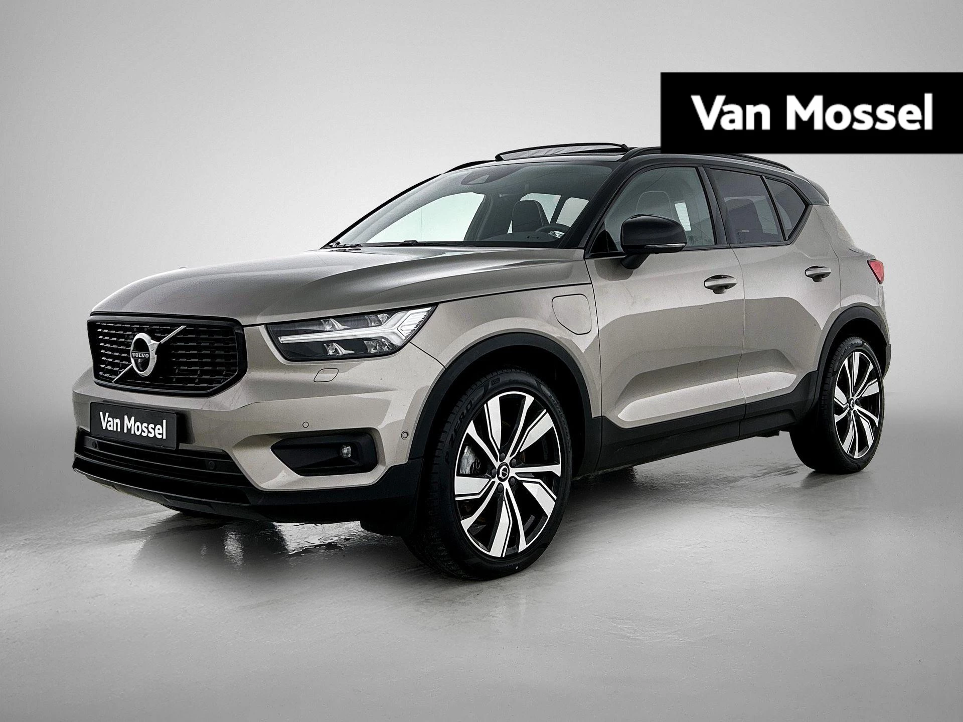 Volvo-XC40-image-0