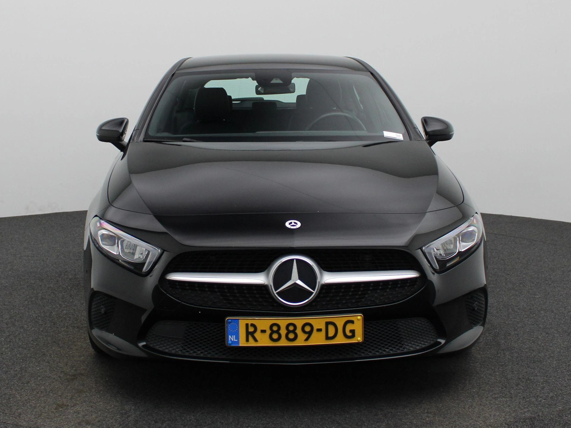 Mercedes-Benz-A-Klasse-image-2