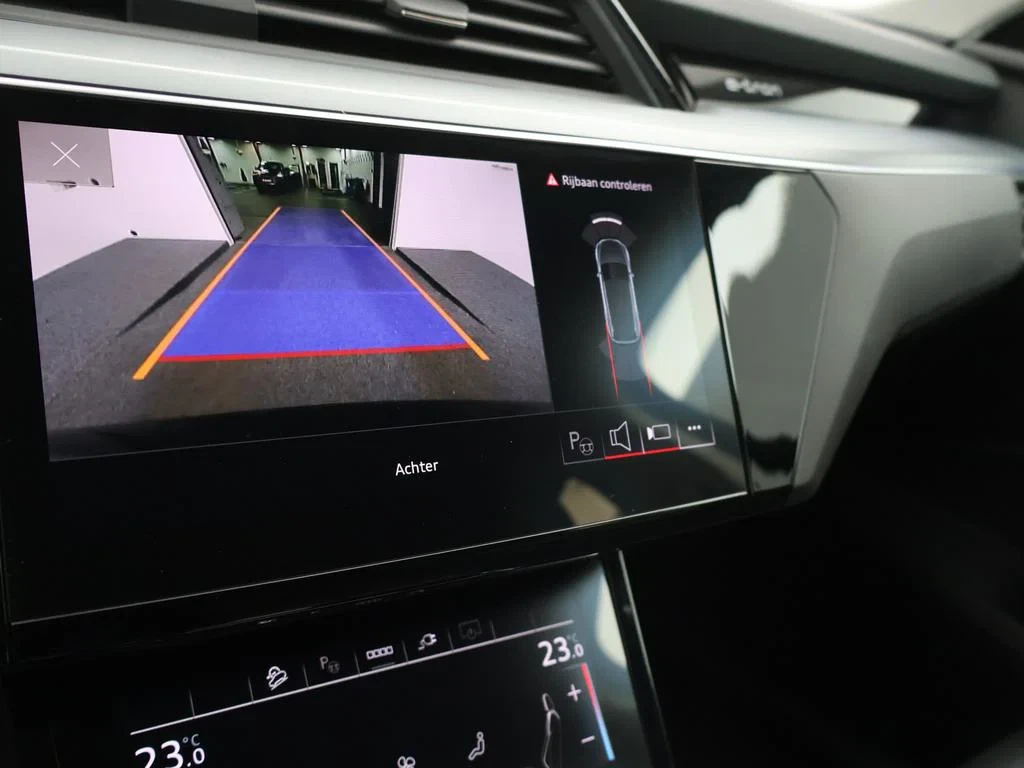 Audi-e-tron-image-16