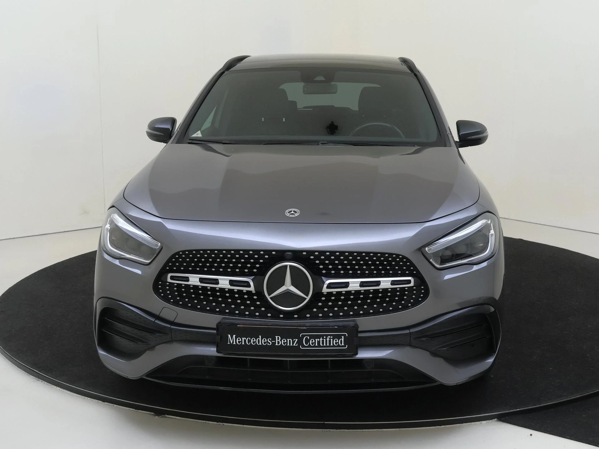 Mercedes-Benz-GLA-image-5