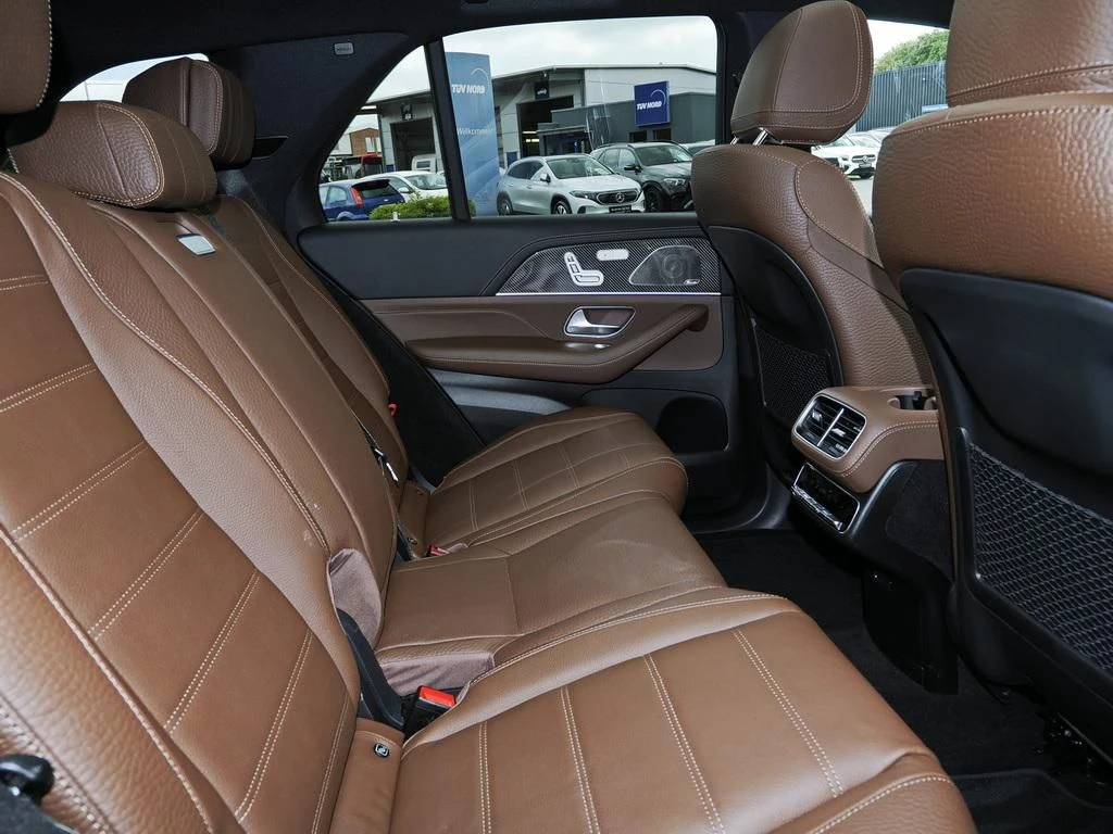 Mercedes-Benz-GLE 580-image-14