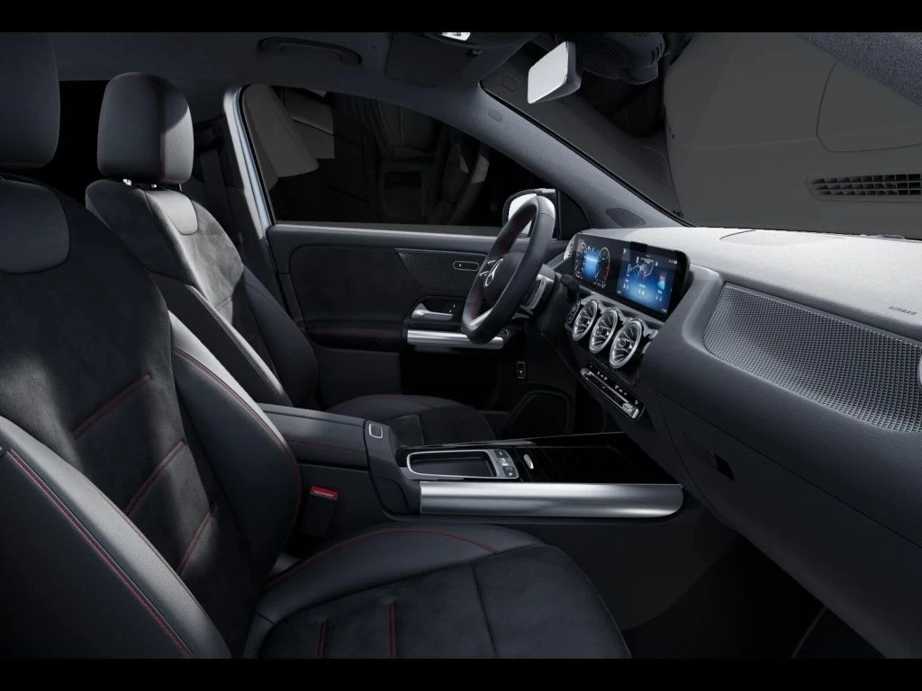 Mercedes-Benz-GLA 200 d-image-10