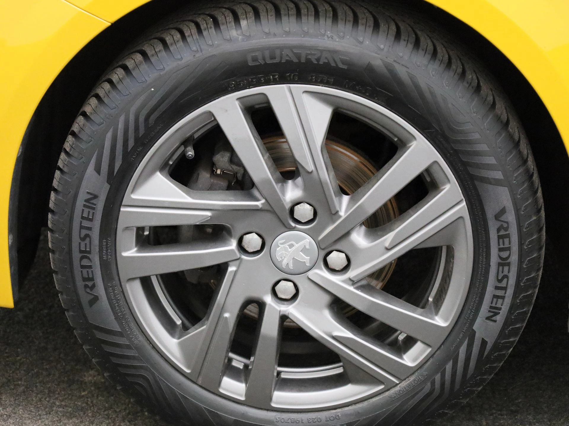 Peugeot-208-image-11