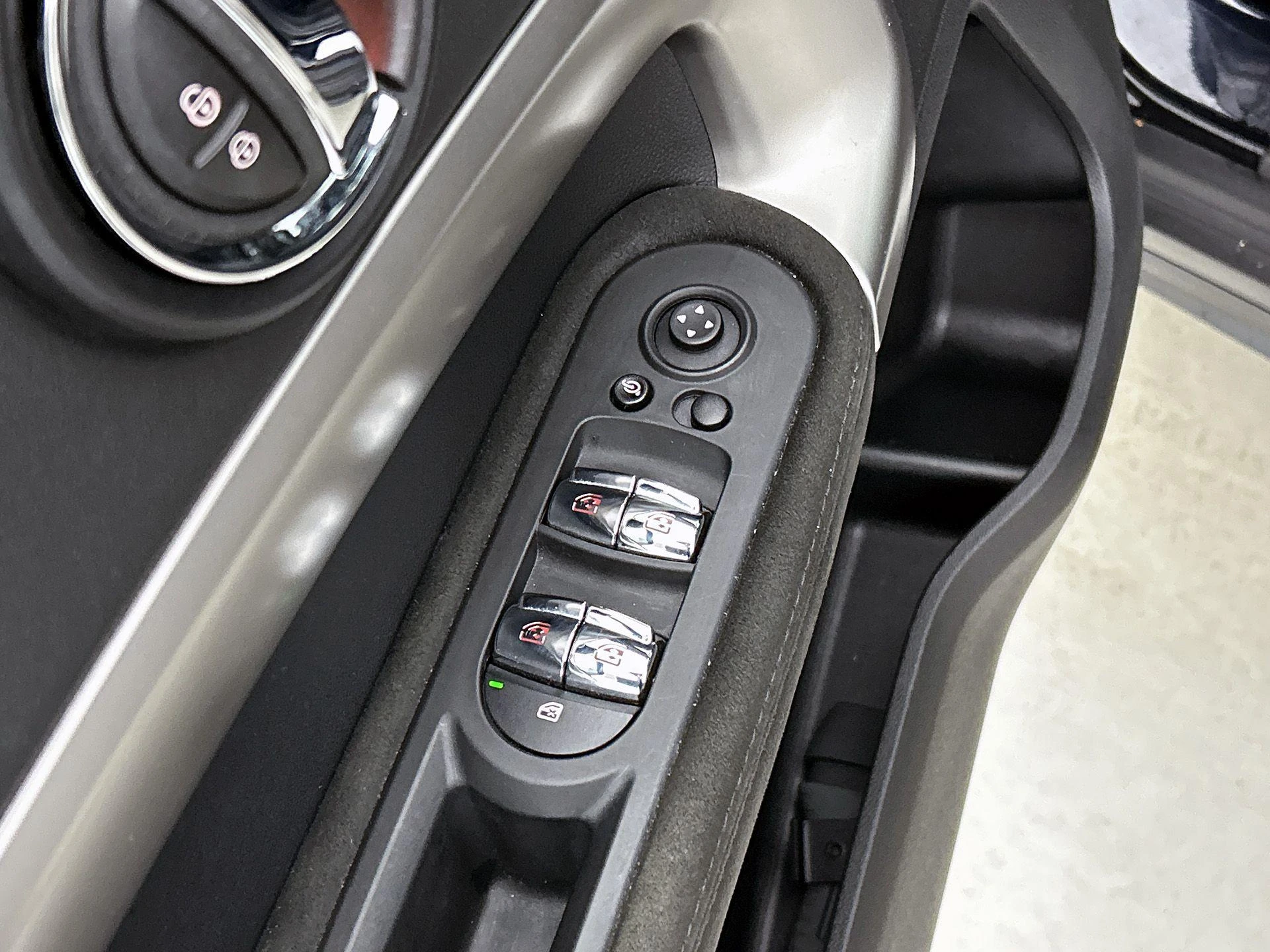 MINI-Countryman-image-23