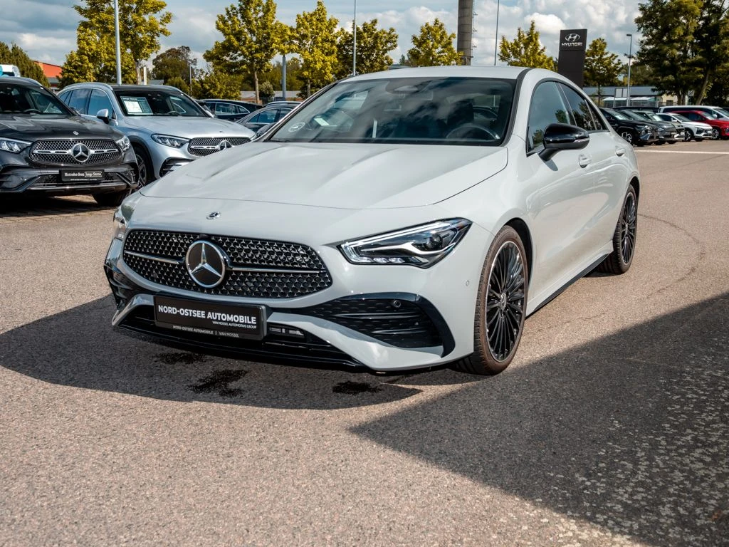 Mercedes-Benz-CLA 200-image-7