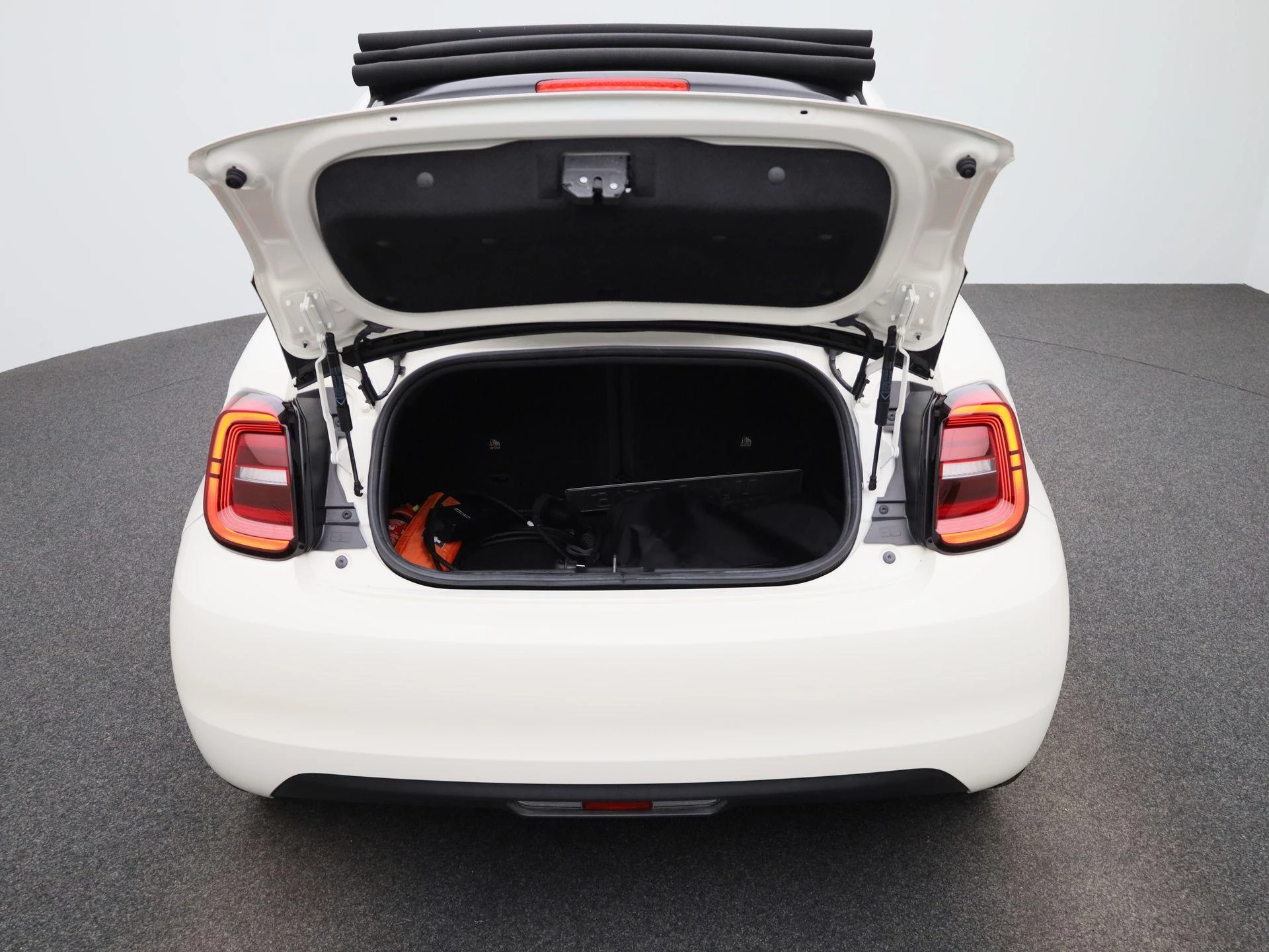 Fiat-500C-image-11
