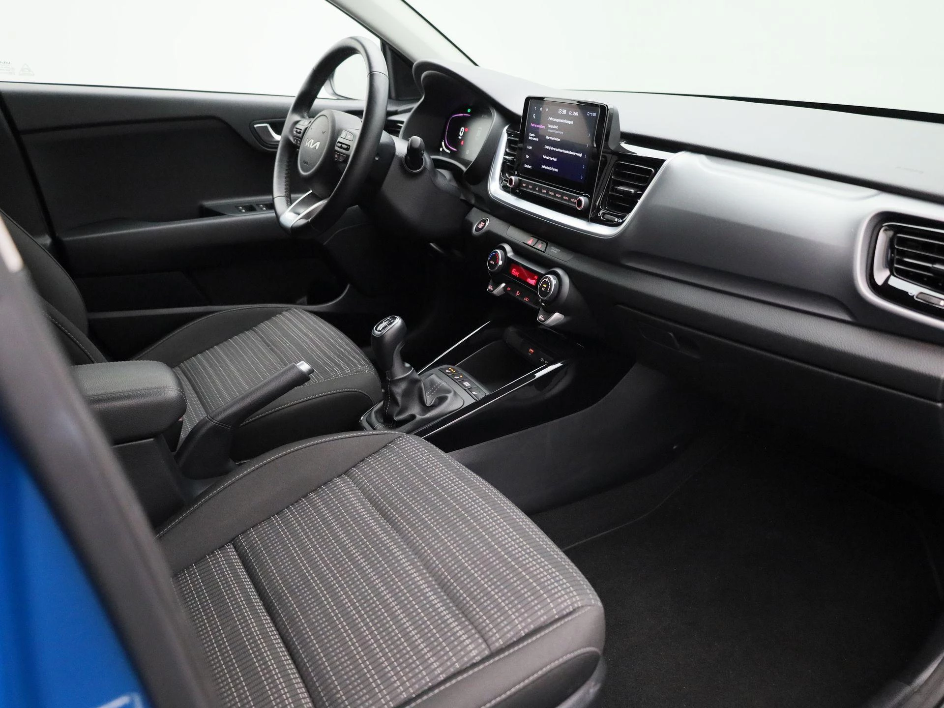 Kia-Stonic-image-36
