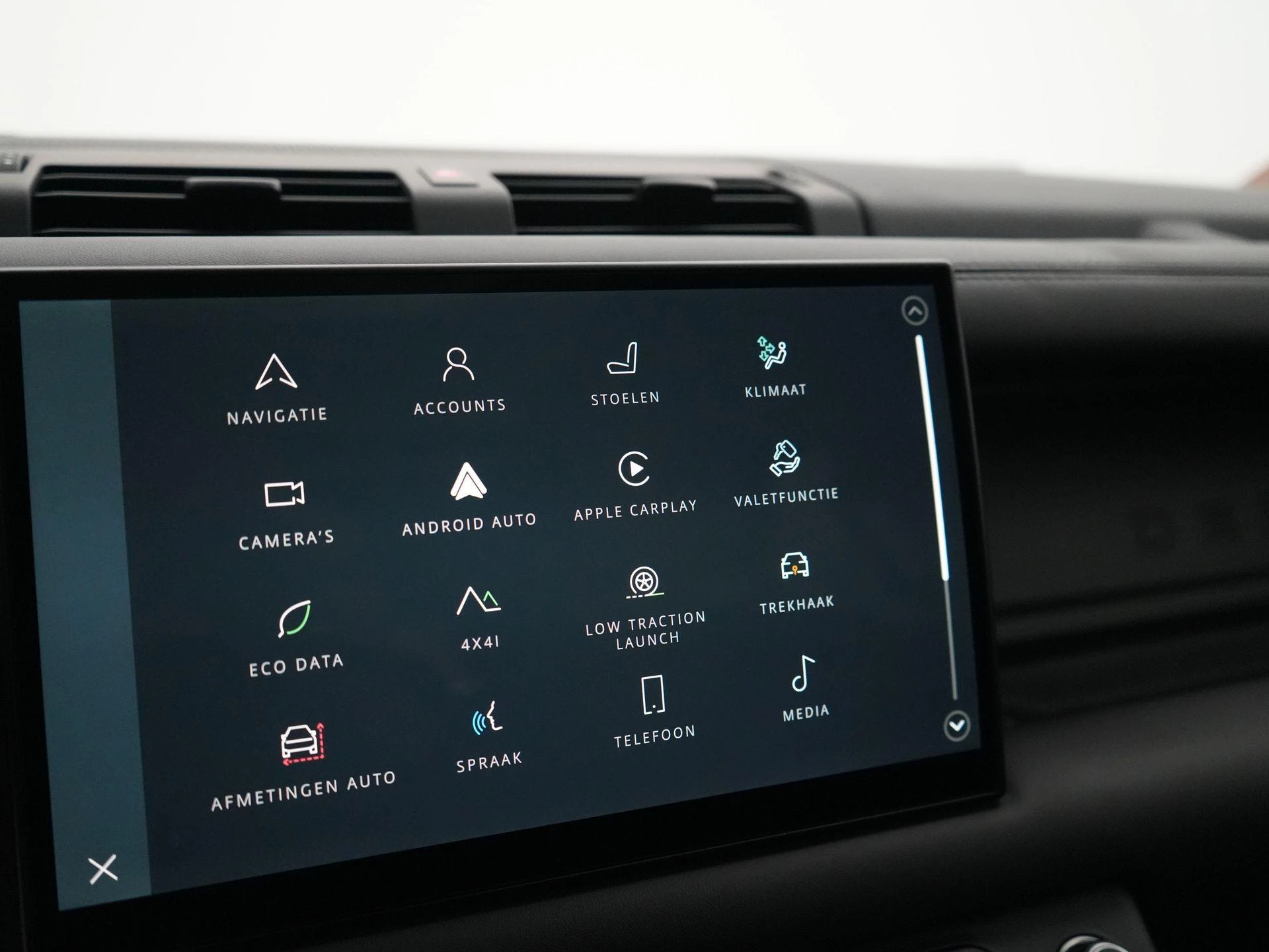 Land Rover-Defender-image-19