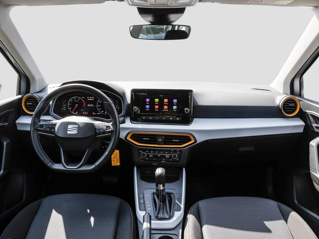 SEAT-Arona-image-9