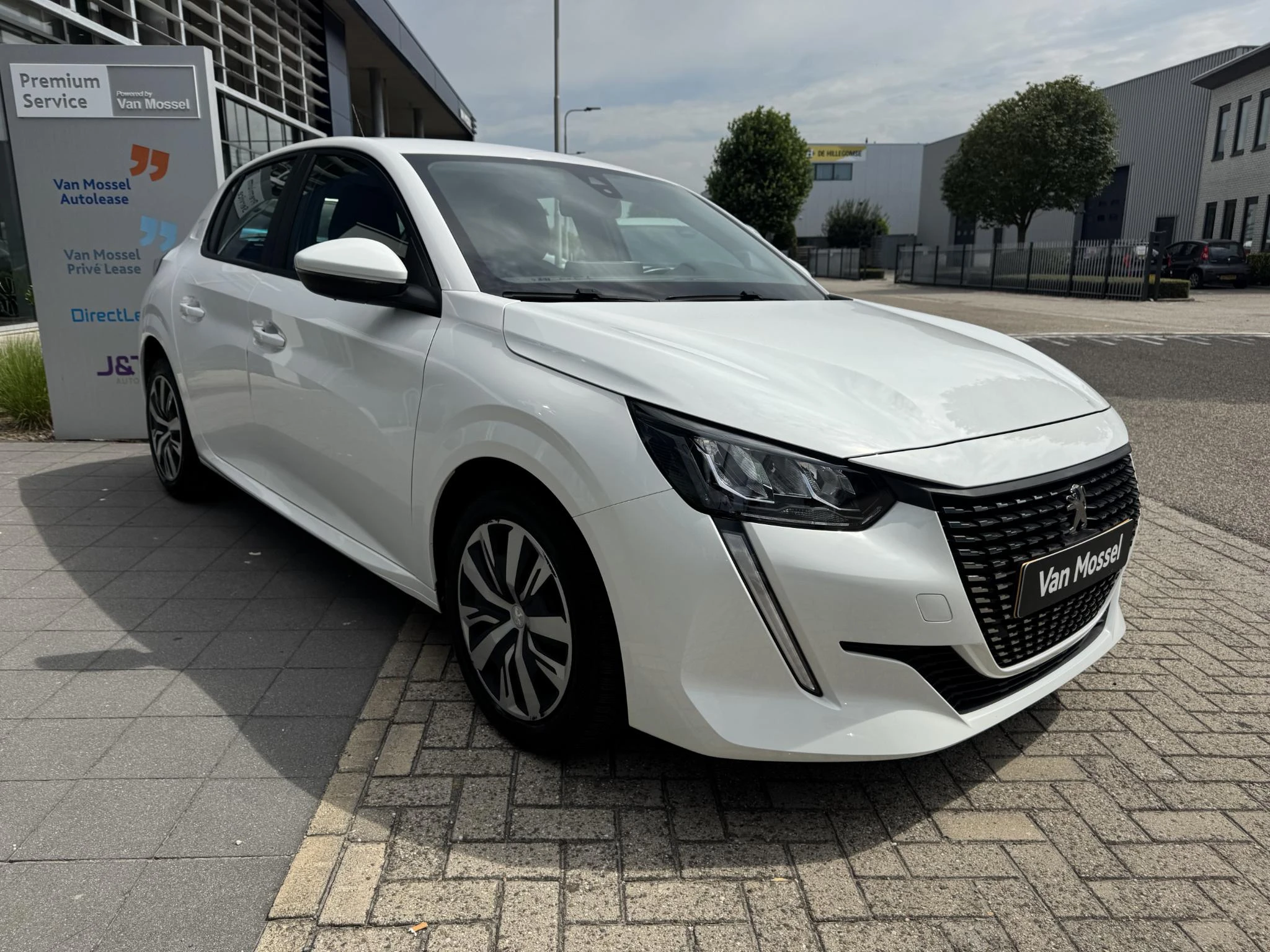 Peugeot 208 1.2 PureTech Blue Lease Active