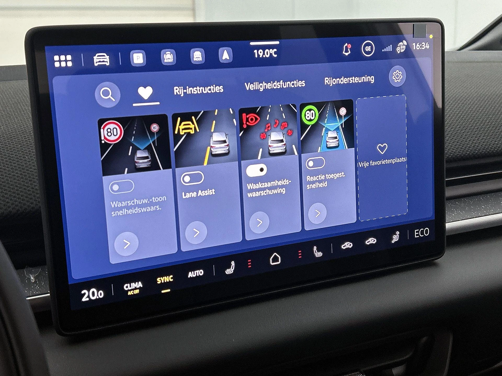 Volkswagen-ID.3 Neo-image-11