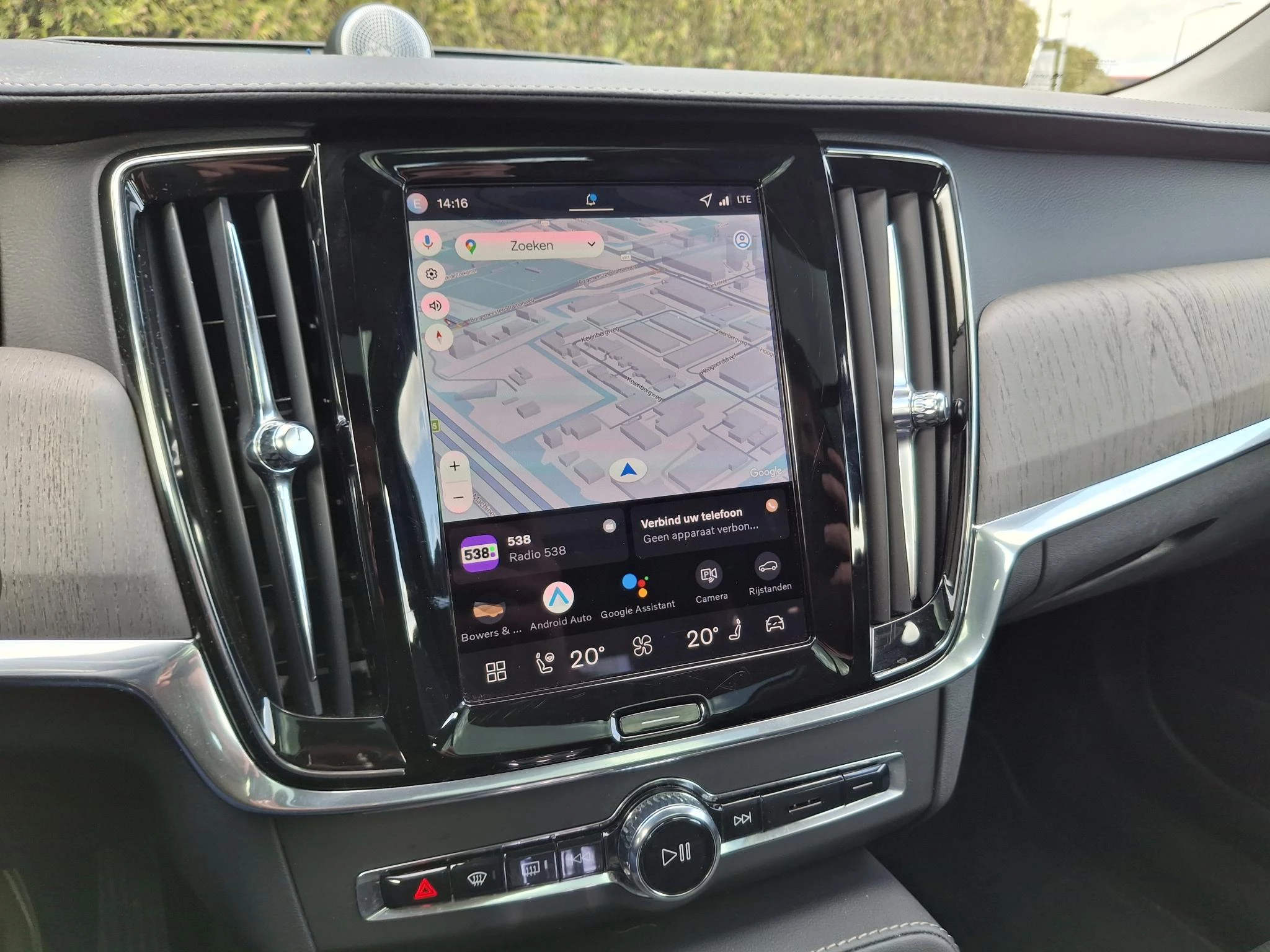 Volvo-V90-image-29
