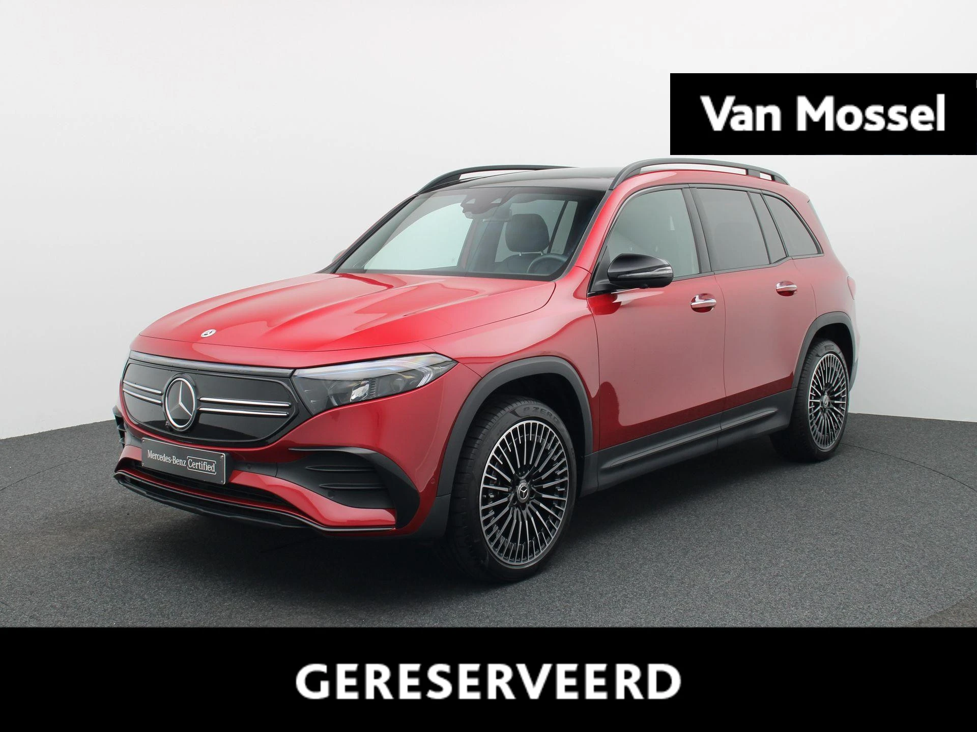 Mercedes-Benz-EQB-image-0
