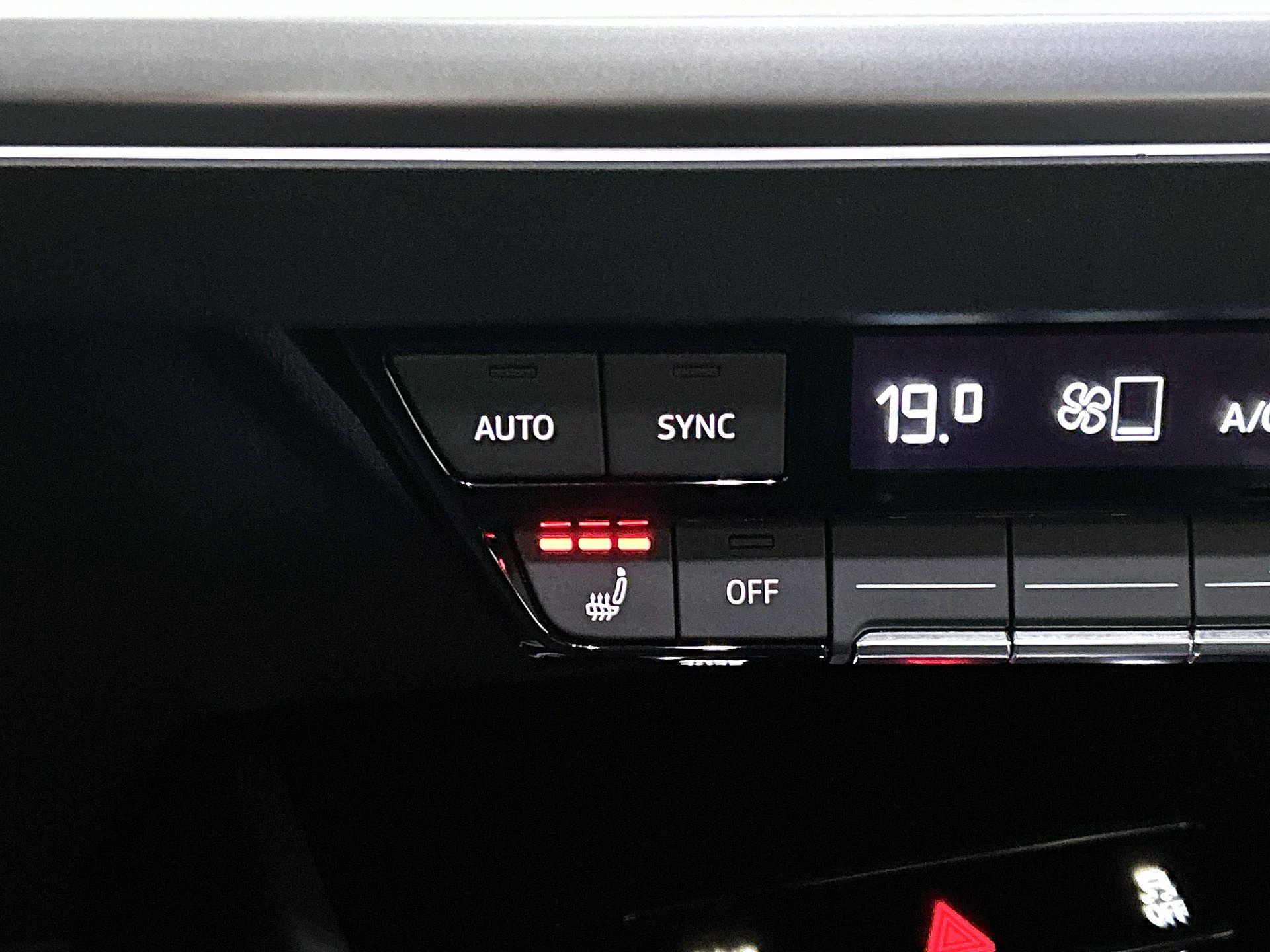 Audi-Q4 Sportback e-tron-image-7